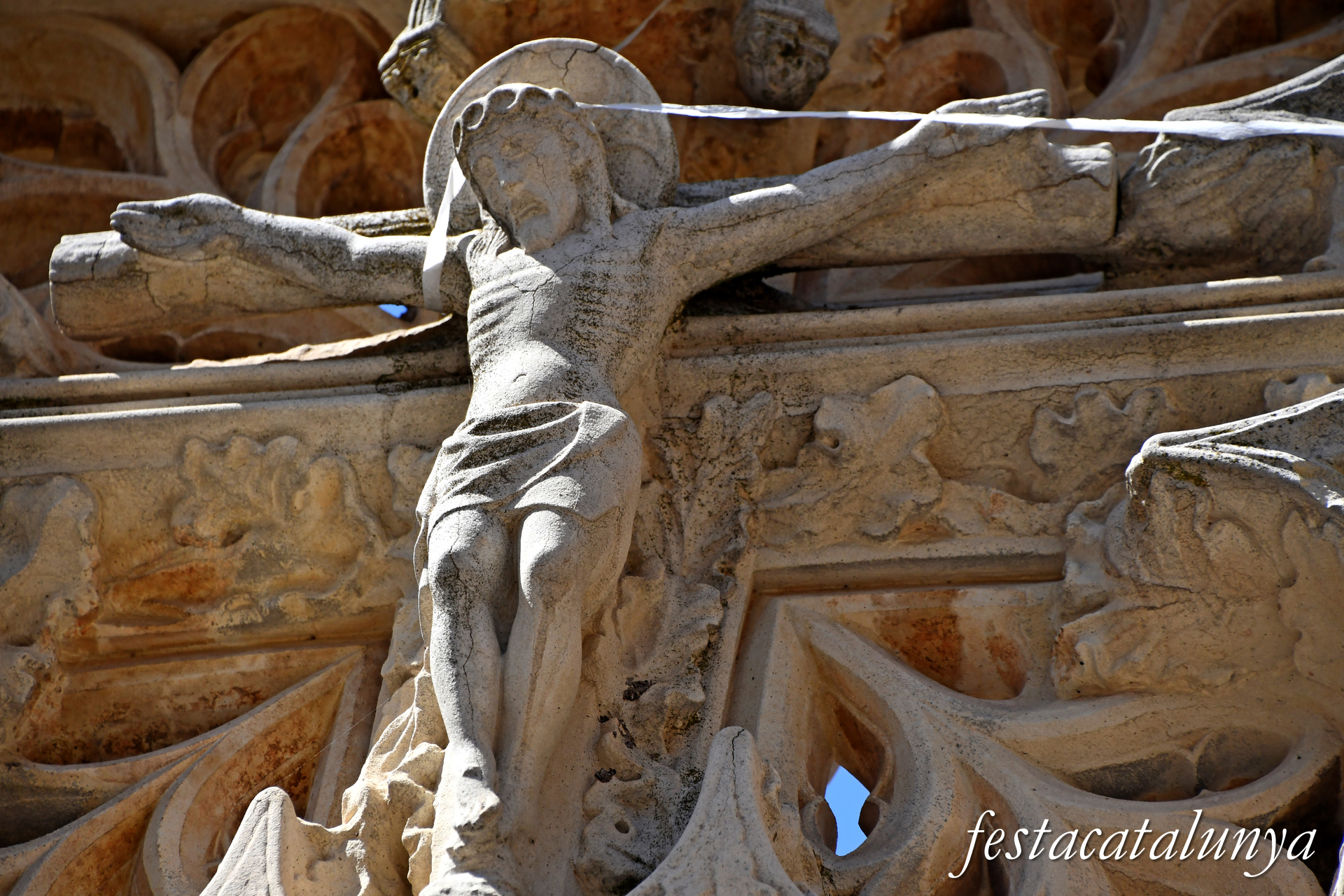 Tàrrega - Plaça Major - Creu de terme del Pati