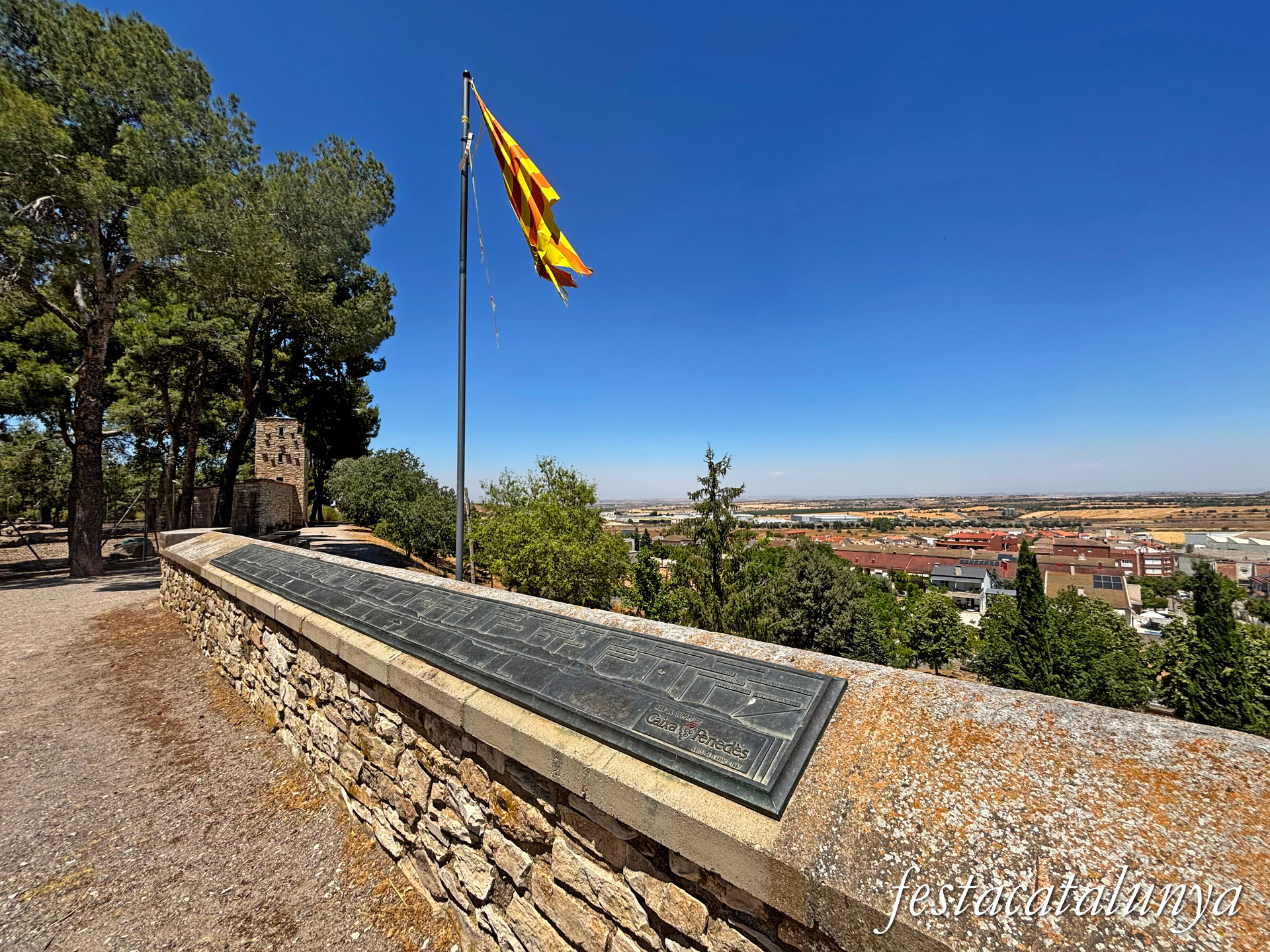 Mirador panoràmic del Parc de Sant Eloi de Tàrrega ***