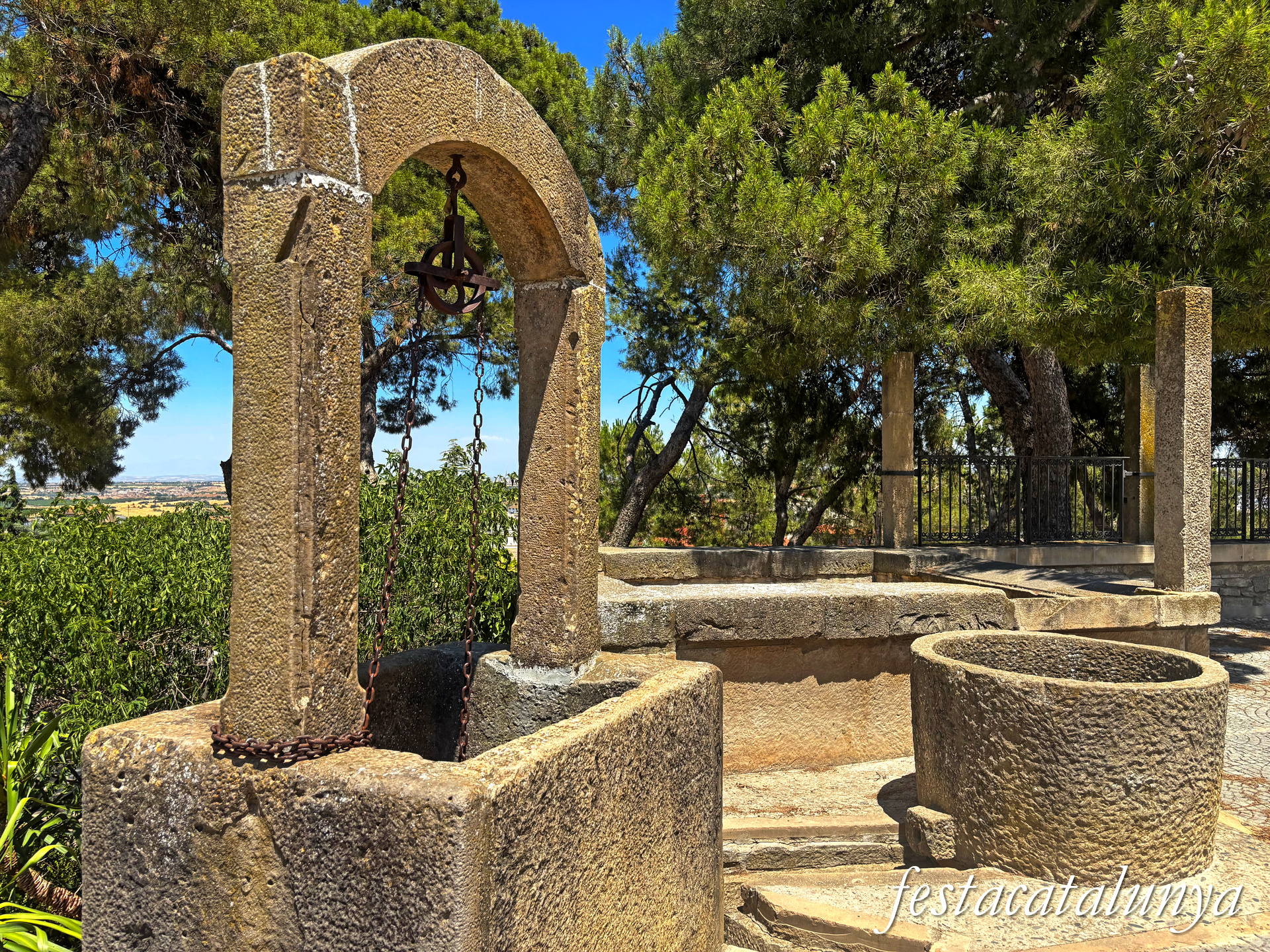 Tàrrega - Parc de Sant Eloi - Pou de cal Palou a Conill
