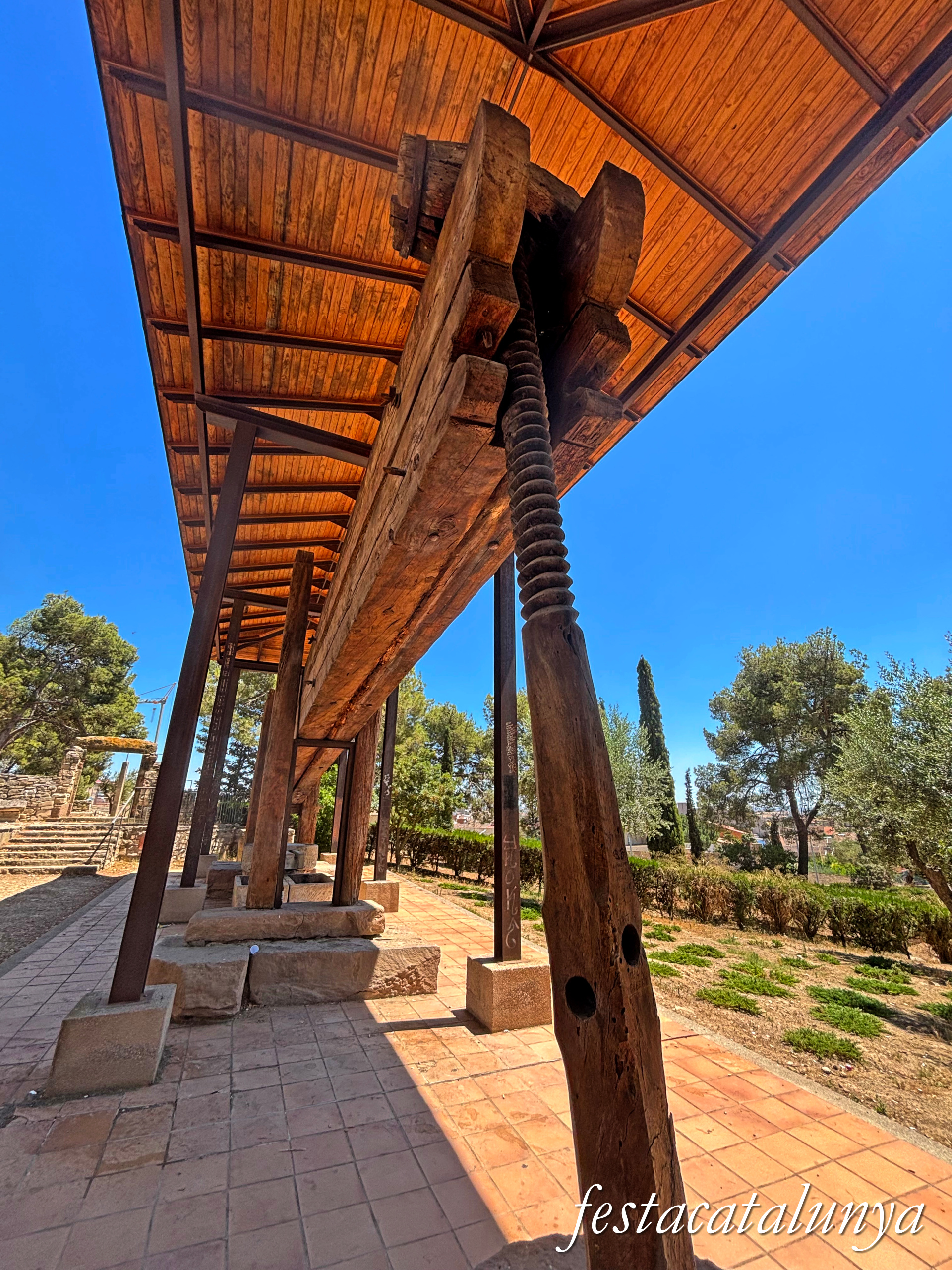 Tàrrega - Parc de Sant Eloi - Premsa d'oli de Conill 