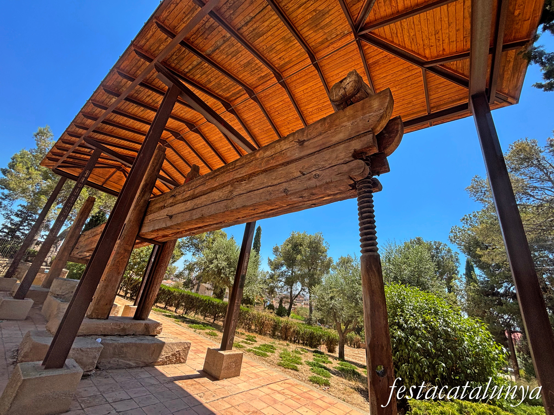 Tàrrega - Parc de Sant Eloi - Premsa d'oli de Conill 