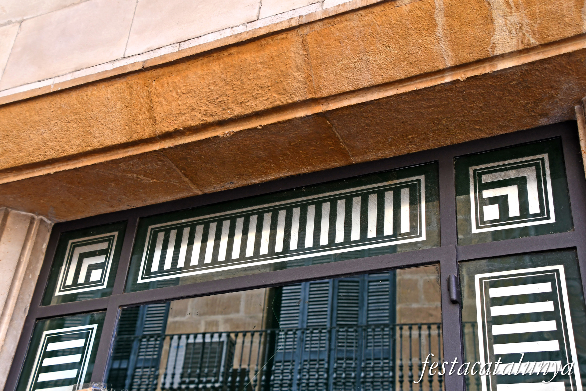 Tàrrega - Plaça Major - Edifici de la Caixa 
