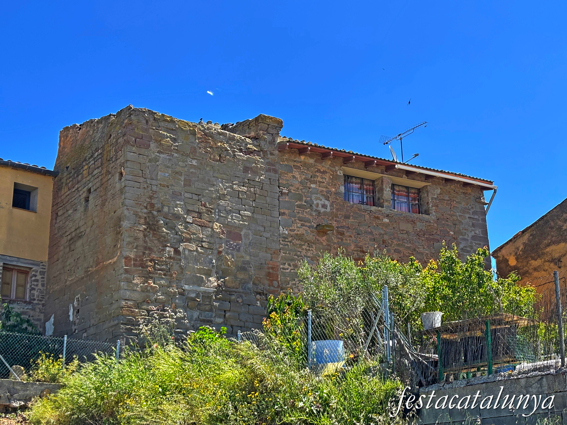 Tàrrega - Nucli històric de Riudovelles - Castell