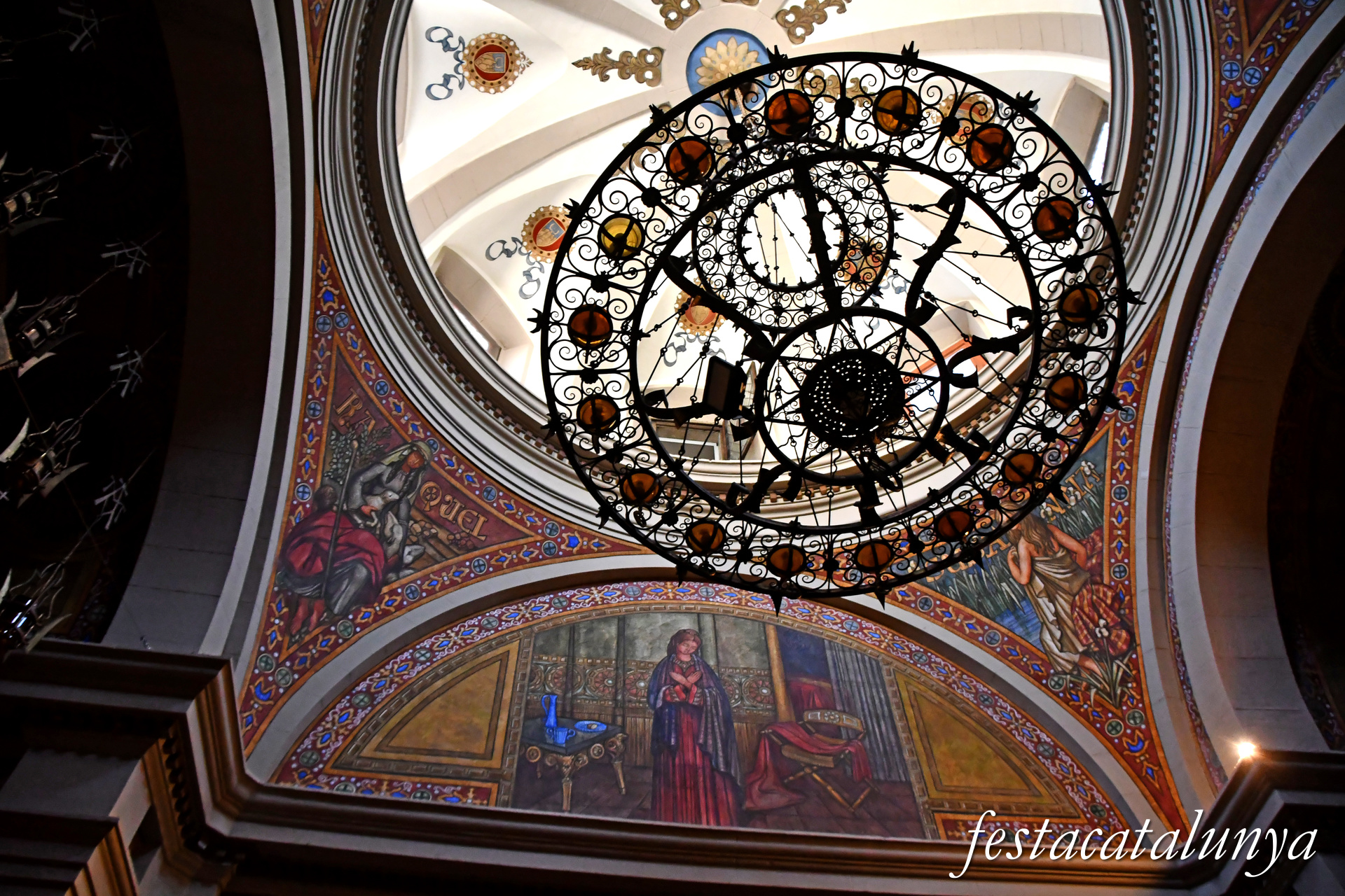Tàrrega - Església parroquial de Santa Maria de l'Alba - Capella de la Mare de Déu de Montserrat 