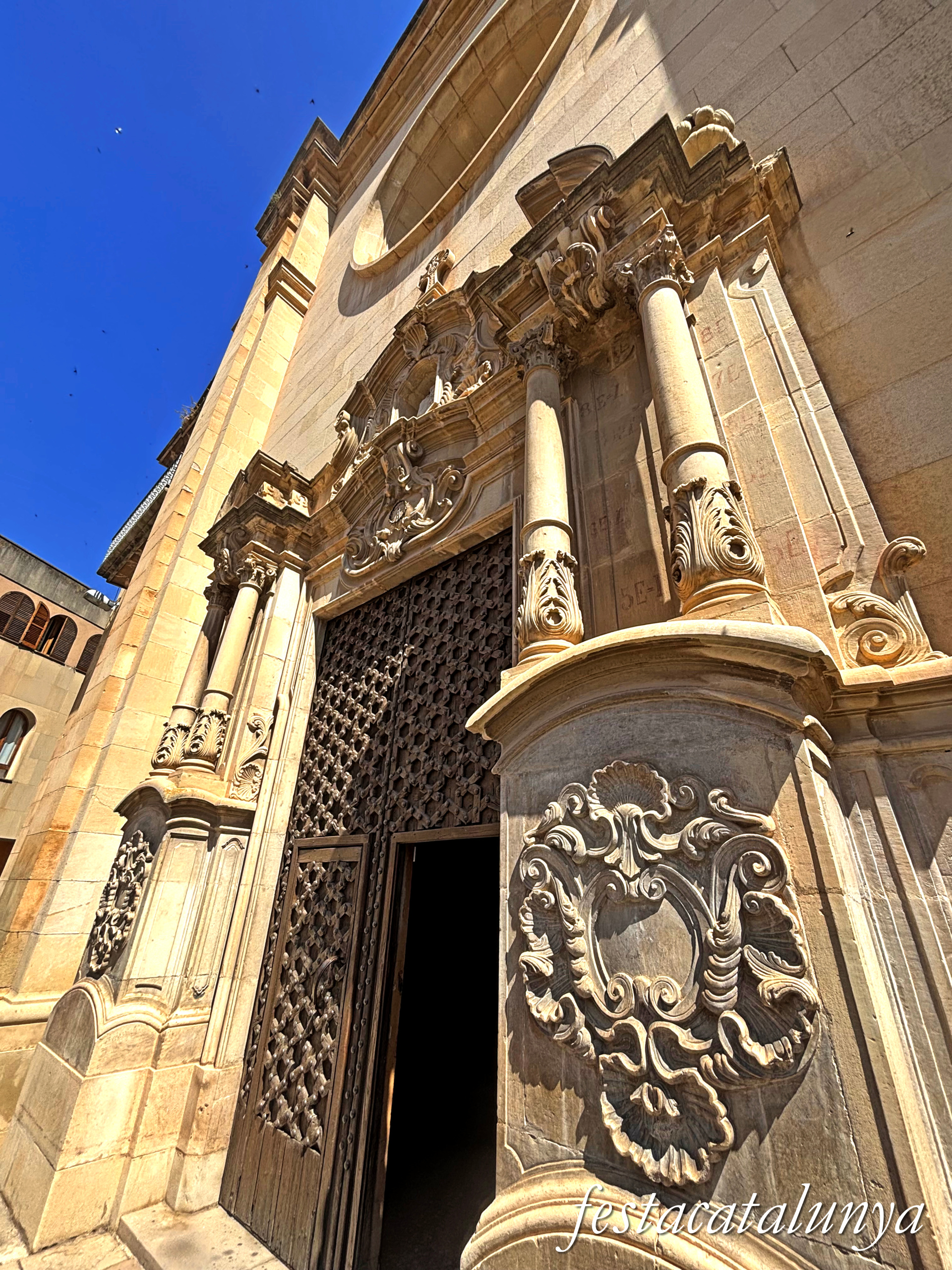 Tàrrega - Església parroquial de Santa Maria de l'Alba a l'exterior