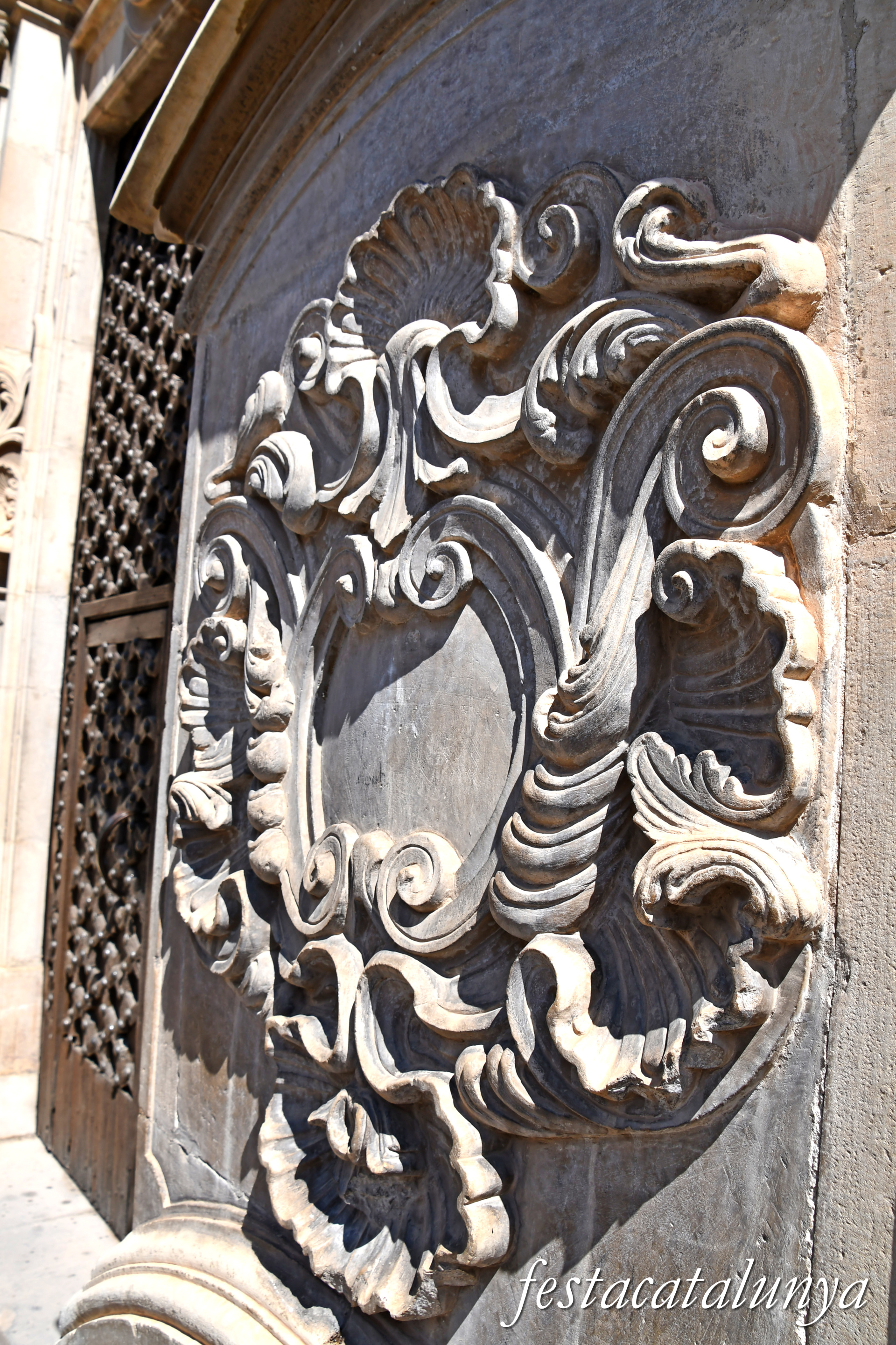 Tàrrega - Església parroquial de Santa Maria de l'Alba a l'exterior 