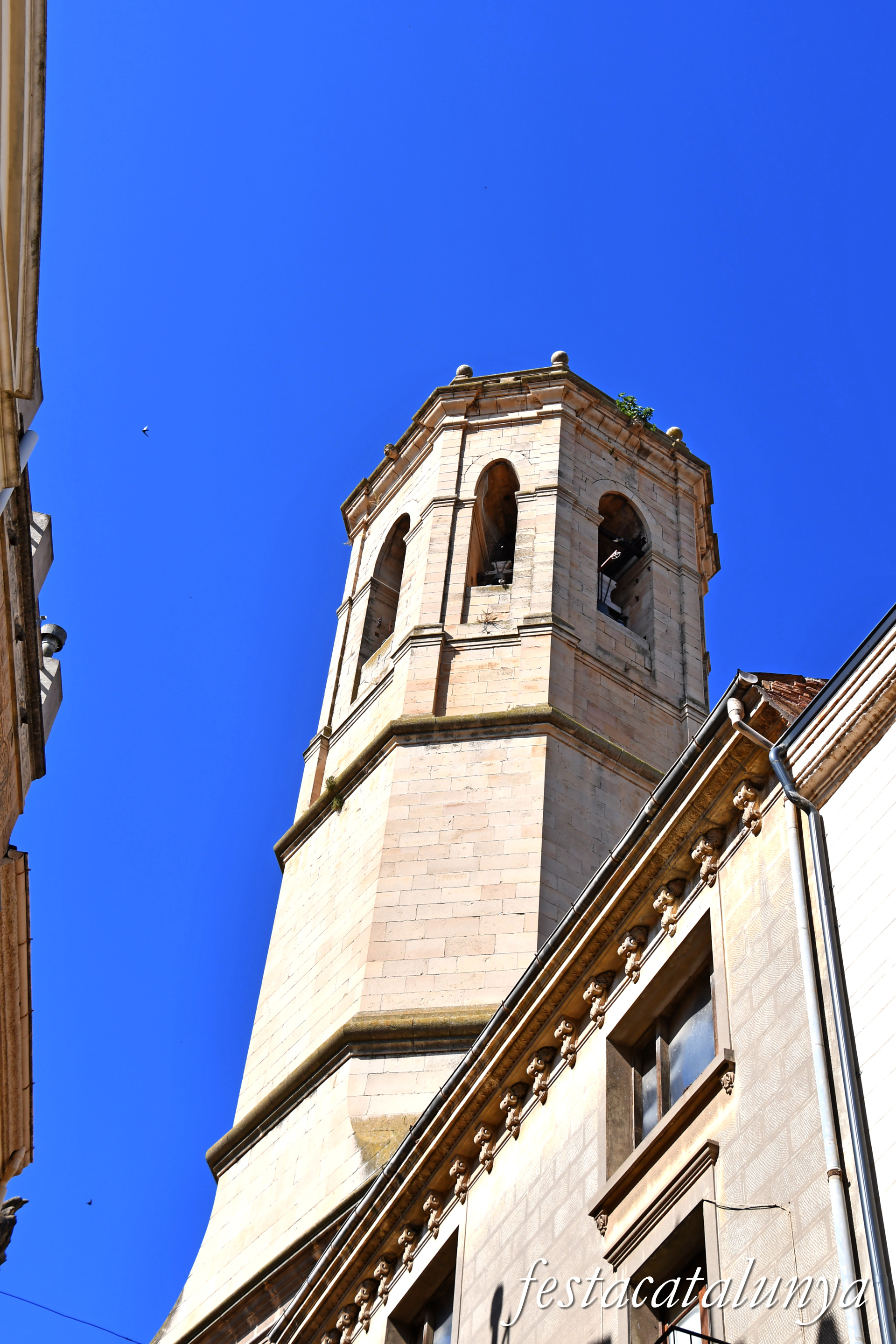 Tàrrega - Església parroquial de Santa Maria de l'Alba a l'exterior 