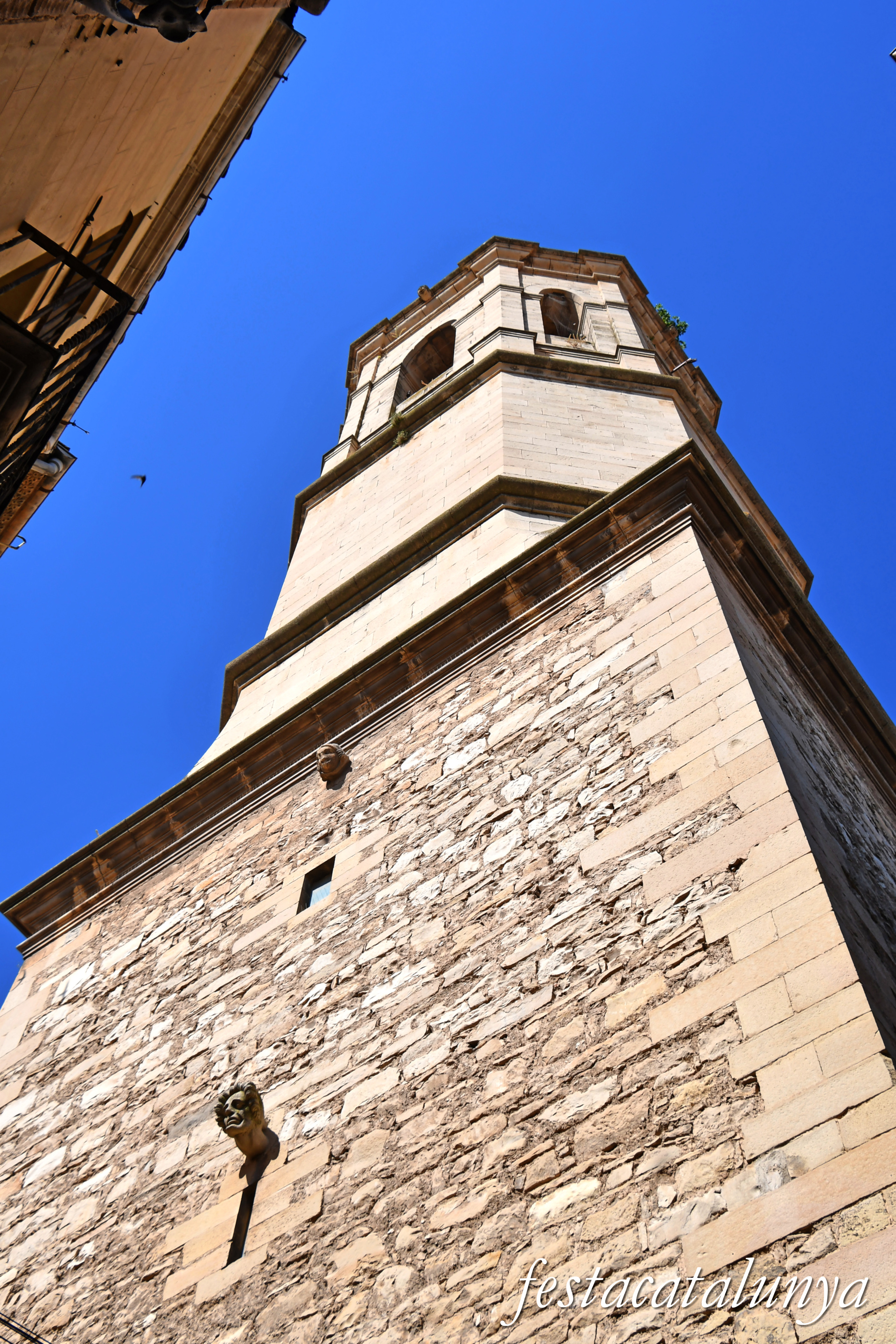 Tàrrega - Església parroquial de Santa Maria de l'Alba a l'exterior  