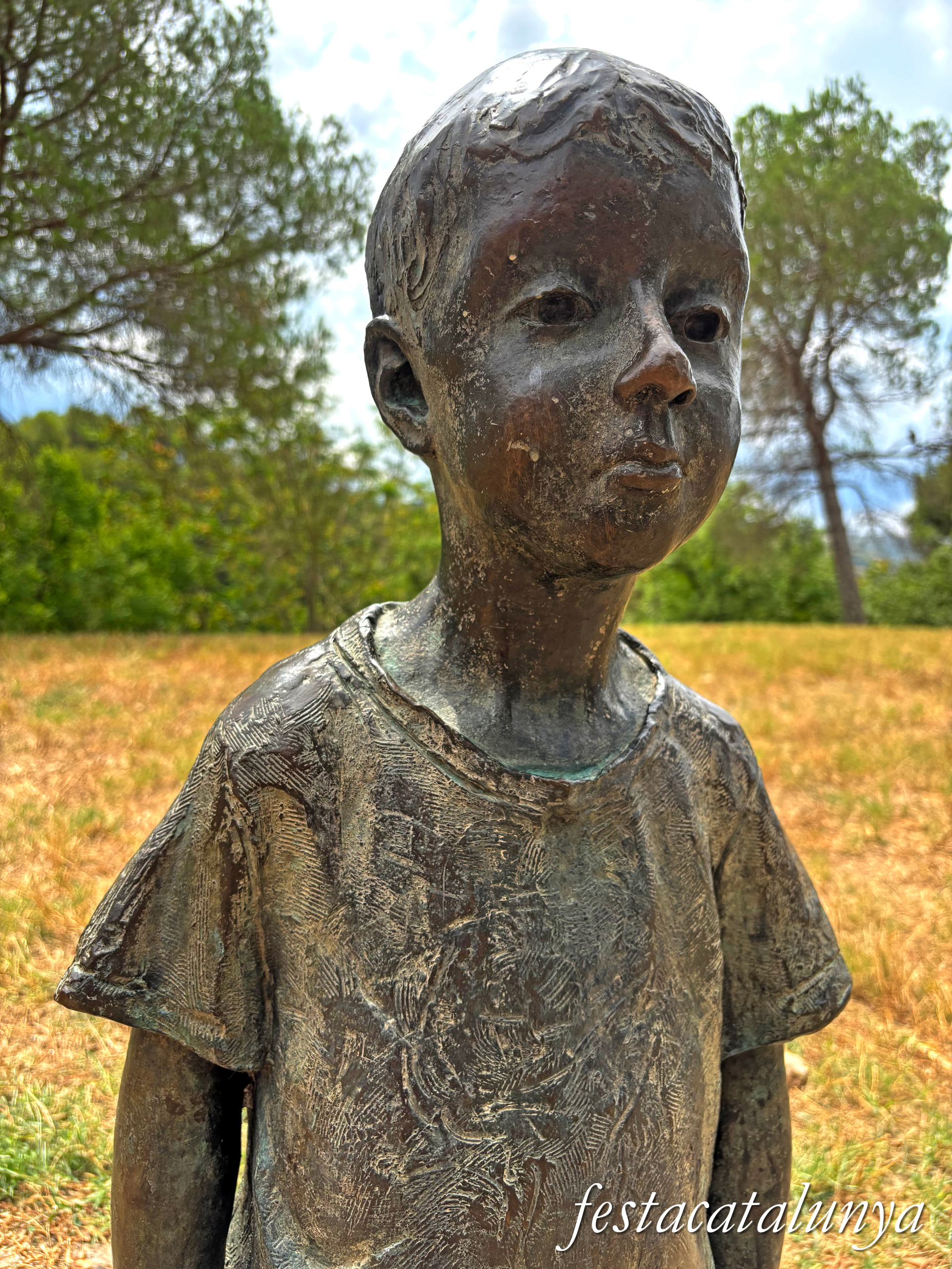 Sant Fruitós de Bages - Escultura La Font de la Noia i el Nen o Nens jugant 