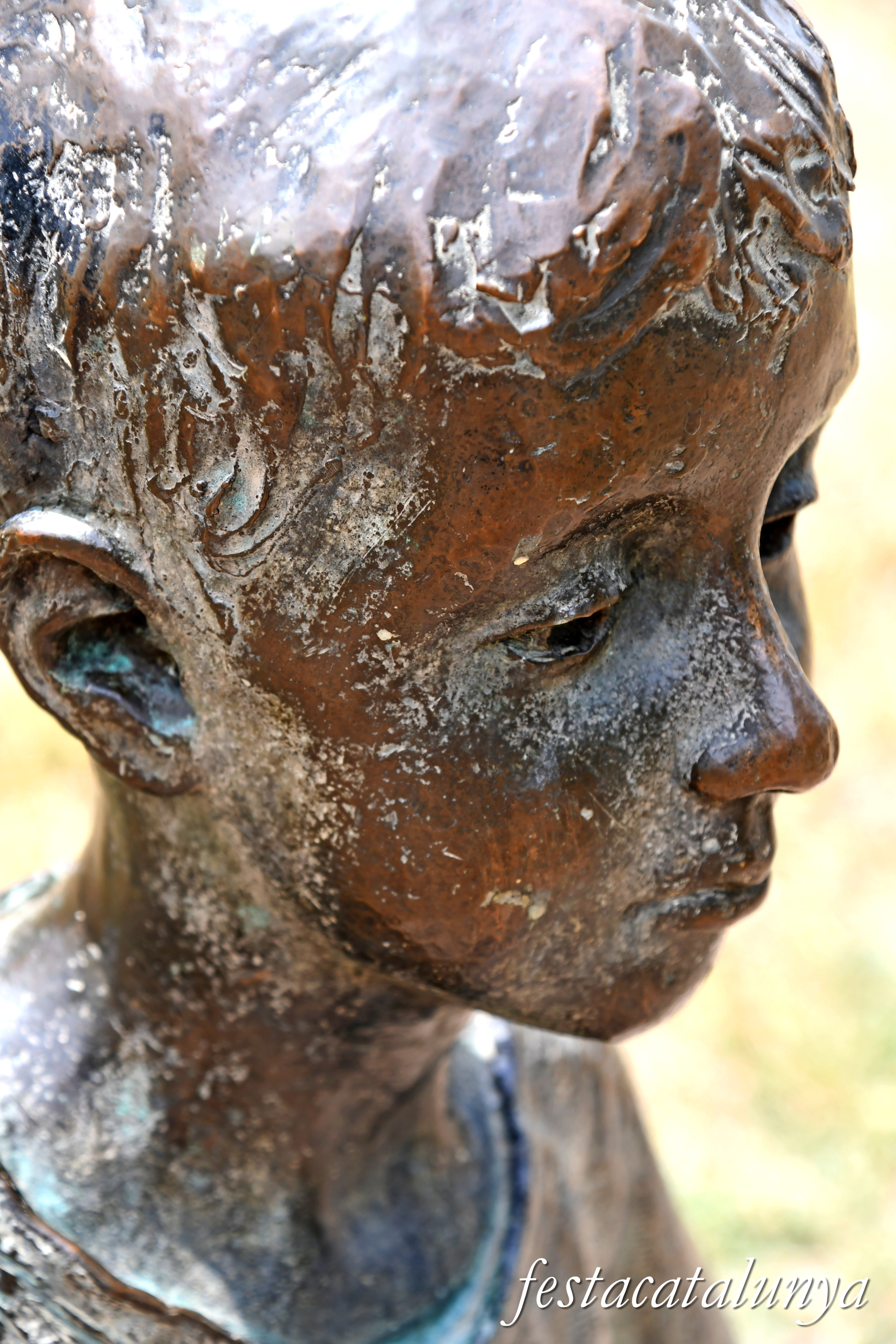 Sant Fruitós de Bages - Escultura La Font de la Noia i el Nen o Nens jugant 