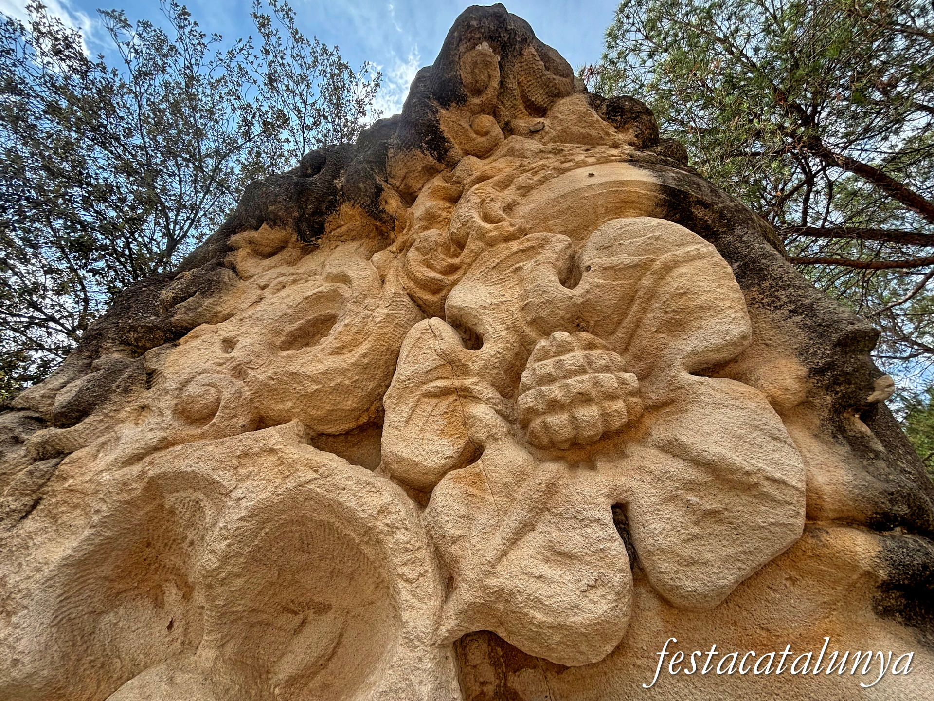 Escultura La Pepa, Constitució espanyola de 1812 a Sant Fruitós de Bages 