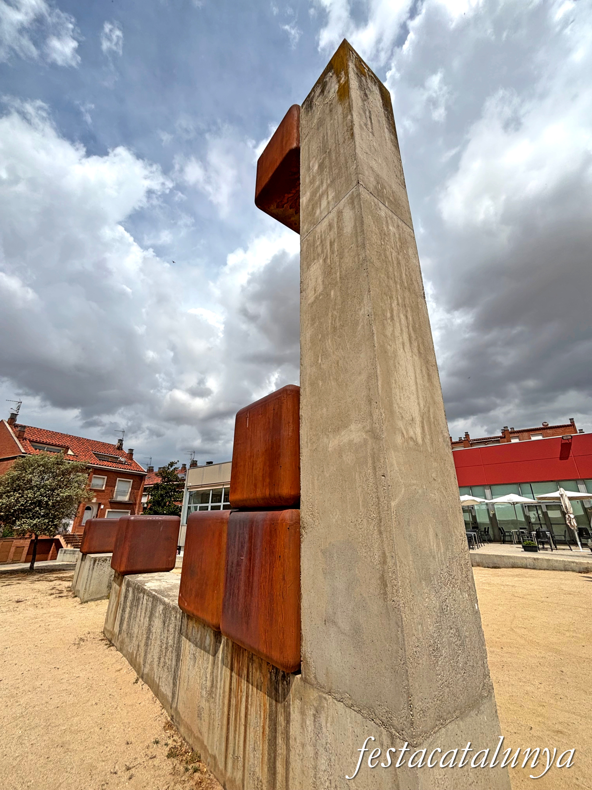 Sant Fruitós de Bages - Escultures urbanes - Multidimensional