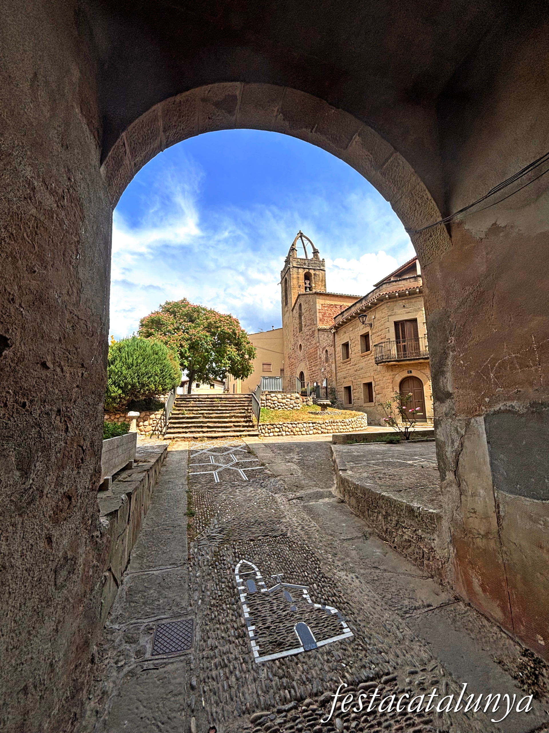 Sant Fruitós de Bages - Església parroquial de Sant Fruitós 