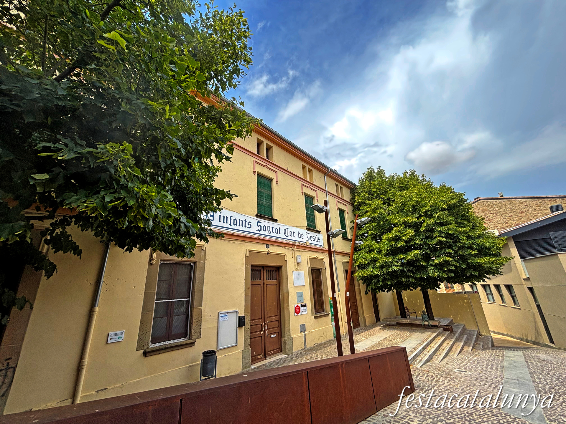 Sant Fruitós de Bages - Nucli històric - Llar d'infants del Sagrat Cor de Jesús