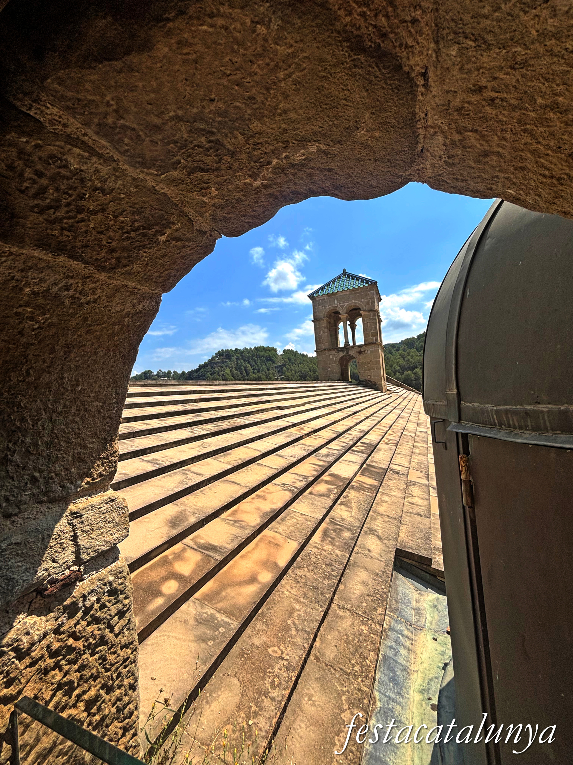 Sant Fruitós de Bages - Campanar del monestir de Sant Benet de Bages