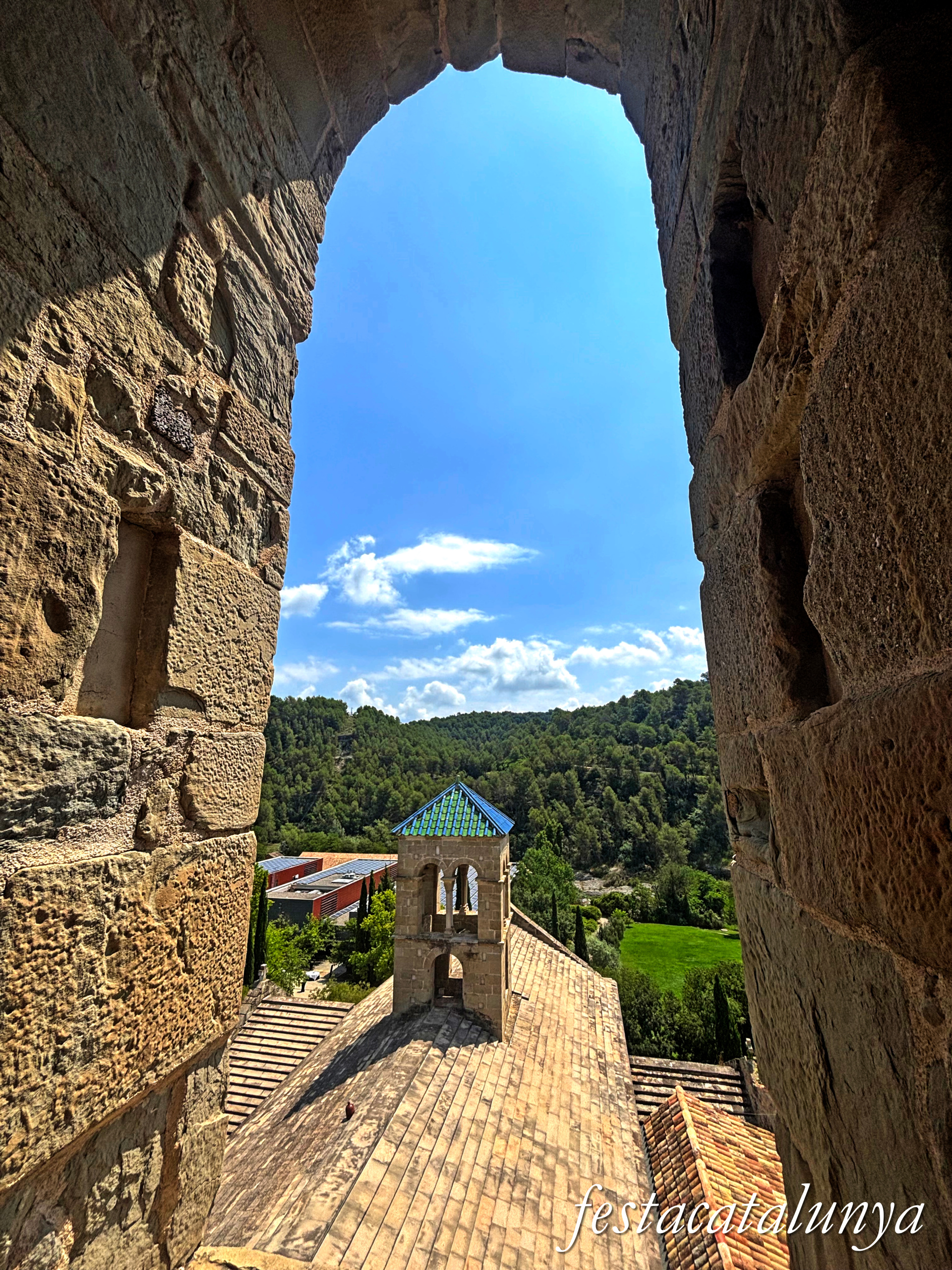 Sant Fruitós de Bages - Campanar del monestir de Sant Benet de Bages 