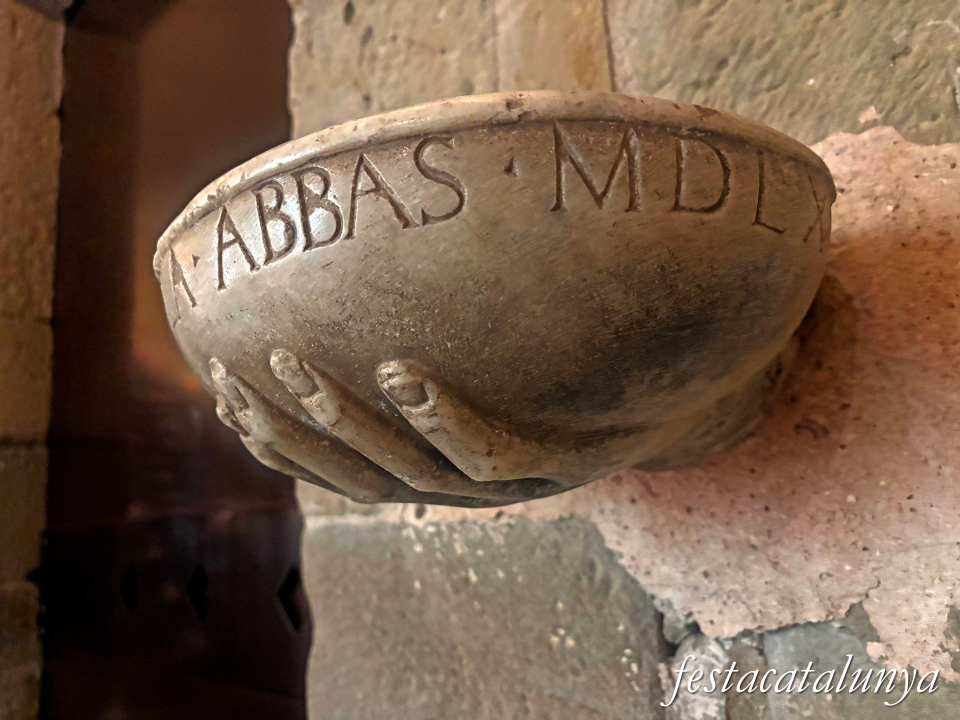 Sant Fruitós de Bages - Claustre del monestir de Sant Benet de Bages - Pica Beneitera Abat Frigola 