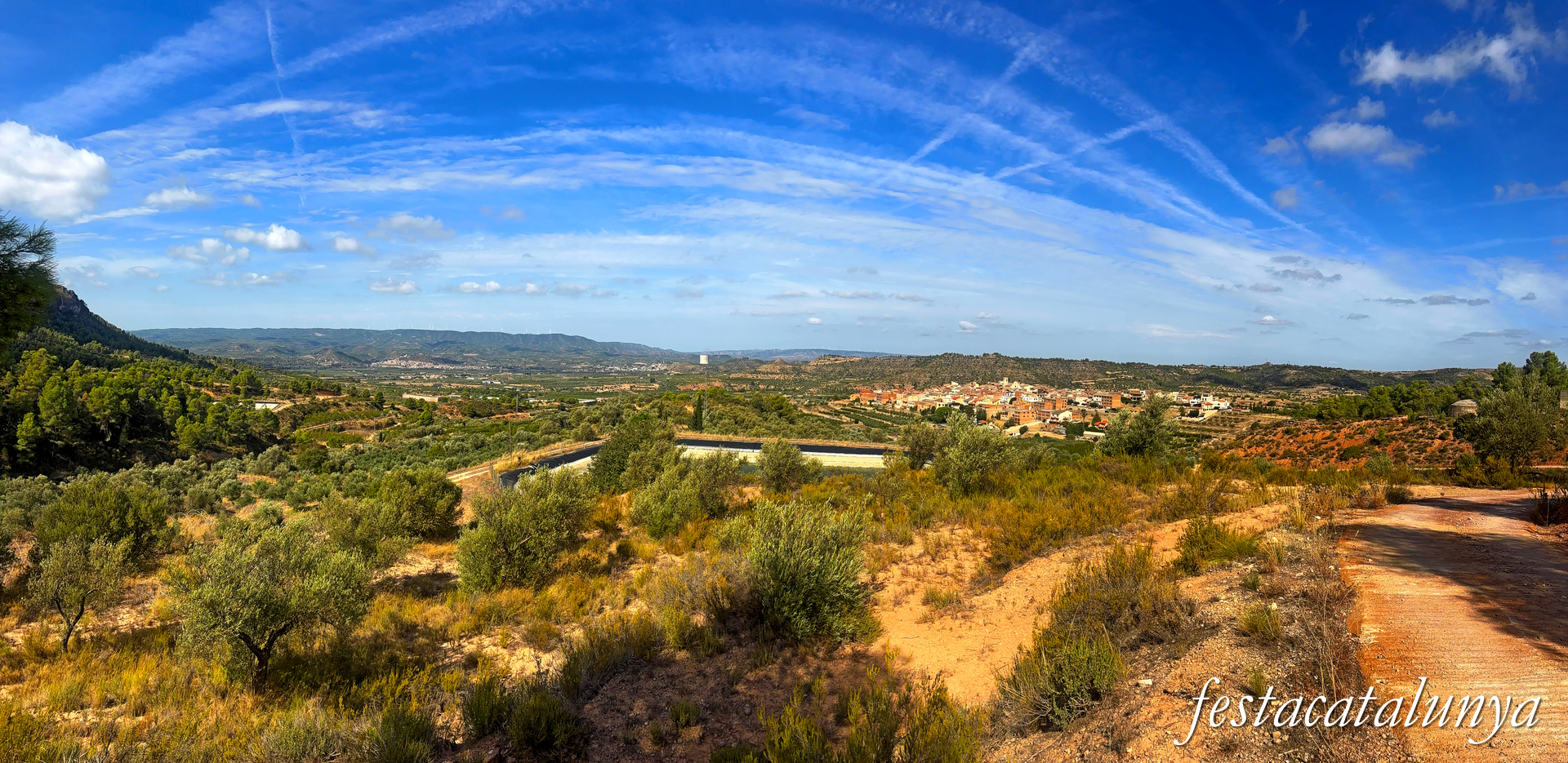 Mirador del Camí de la Mina a la Torre de l'Espanyol ***