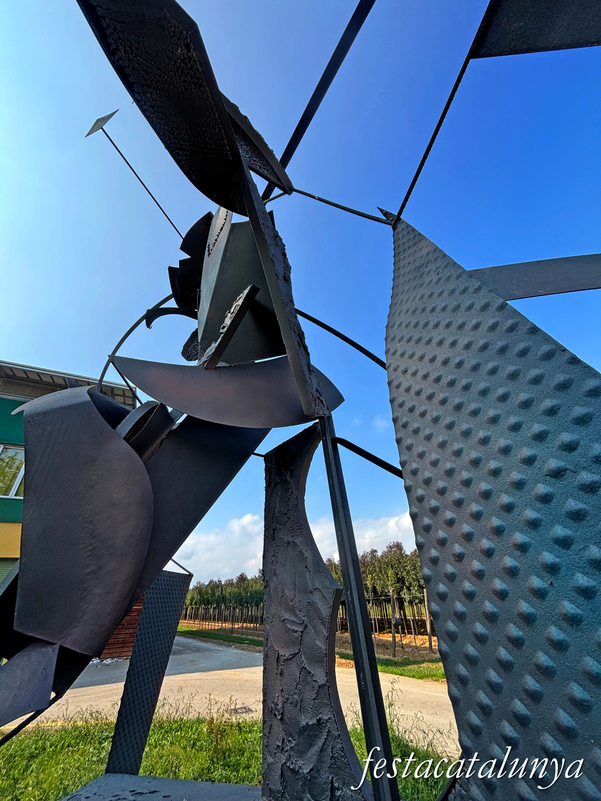 Bordils - Escultura de Leo Alejo - Quaranta anys del CH 