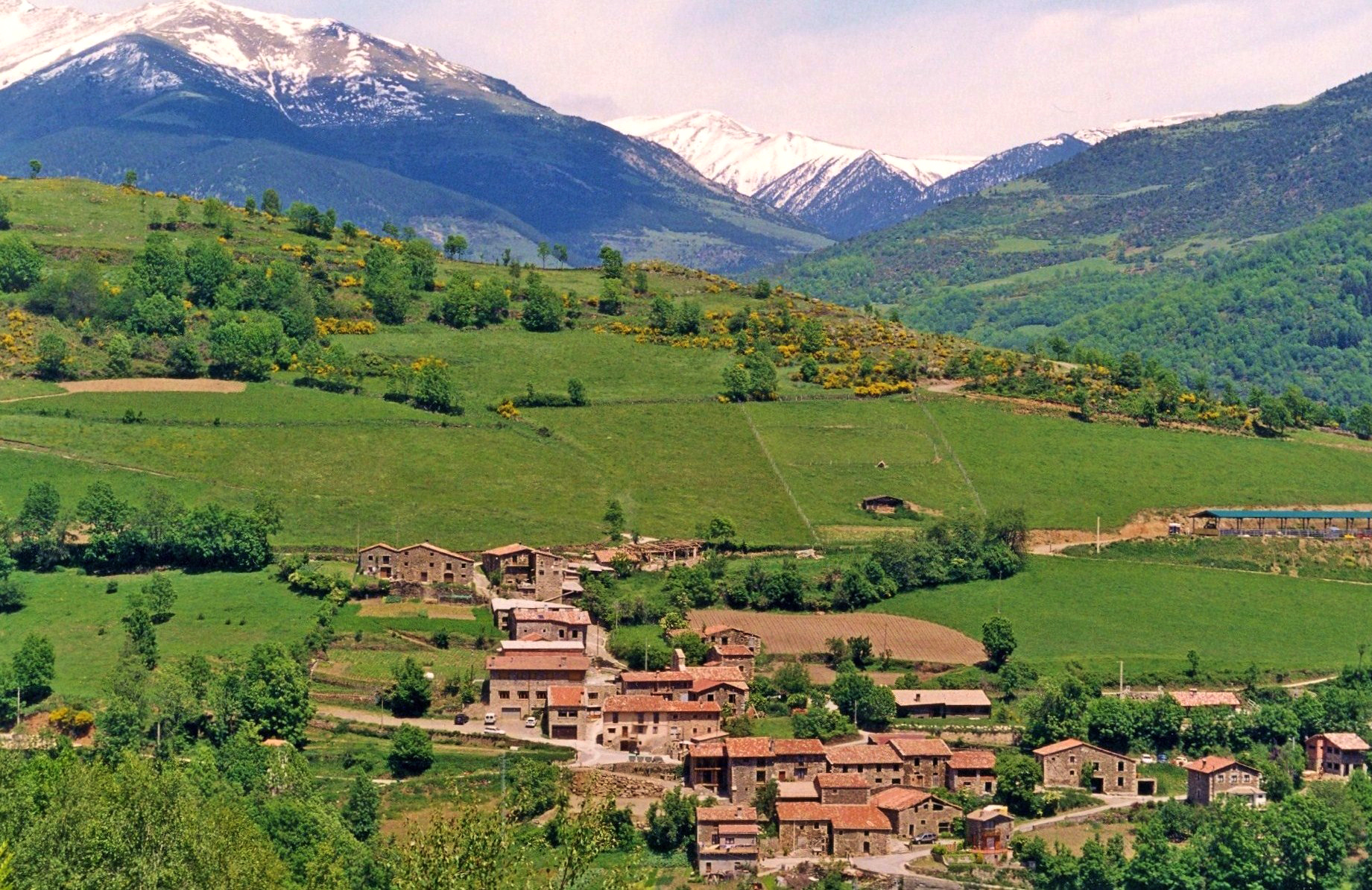 L'Abella i la seva capella de Santa Llúcia a Vilallonga de Ter
