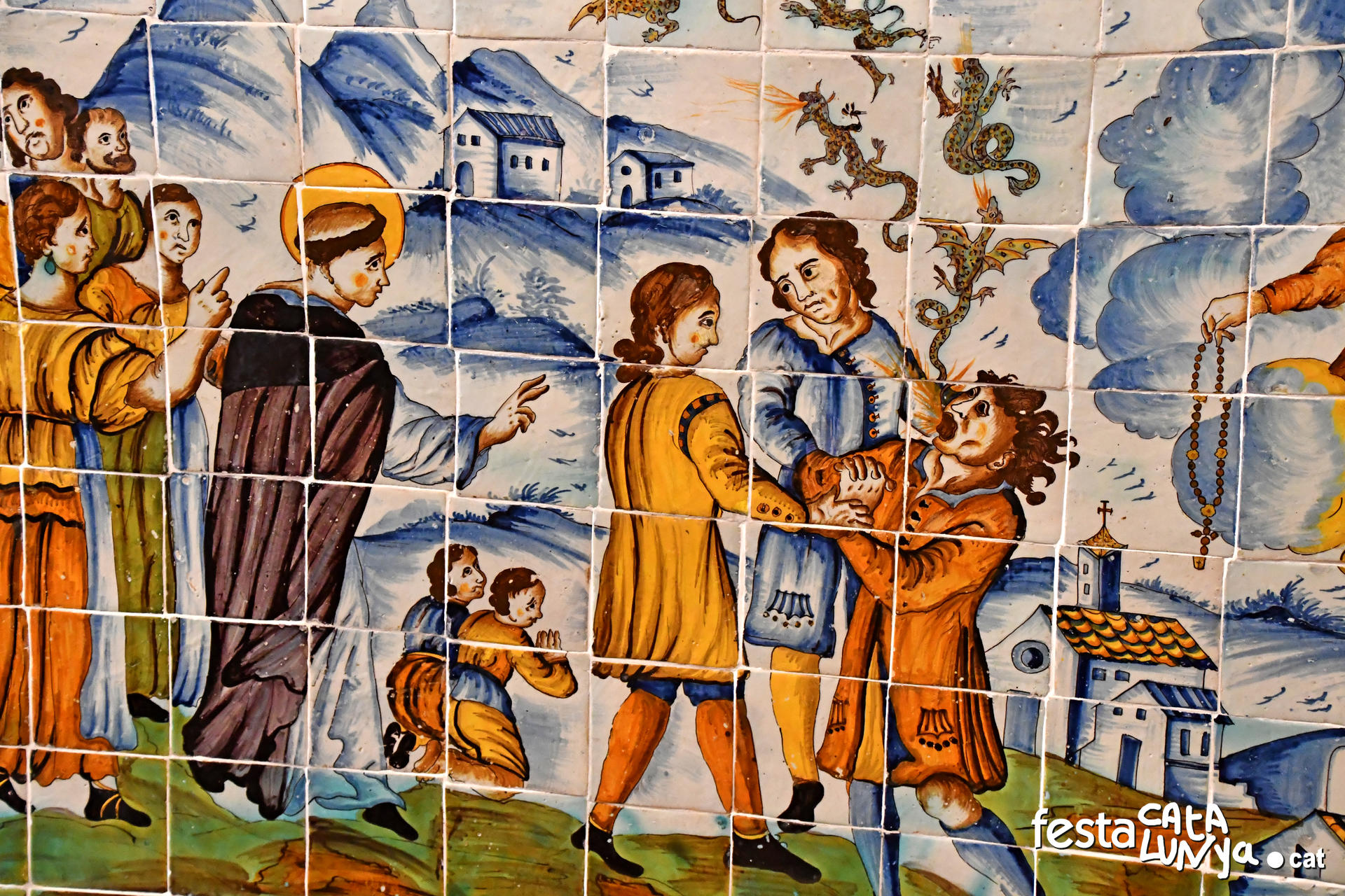 Quart - Murals de rajoles policromes de la capella del Roser de l'església de Sant Sadurní de Palol d'Onyar 