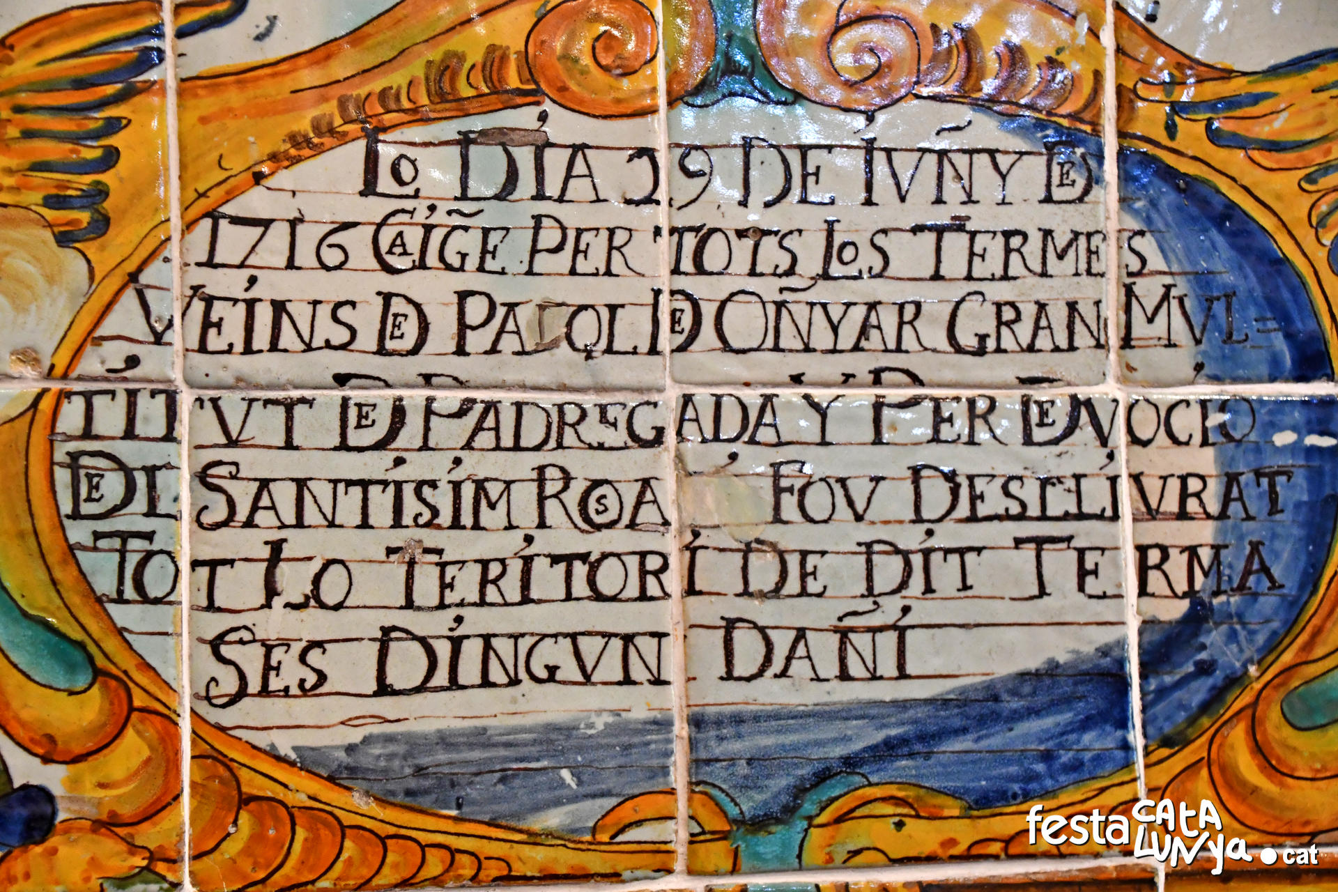 Quart - Murals de rajoles policromes de la capella del Roser de l'església de Sant Sadurní de Palol d'Onyar 