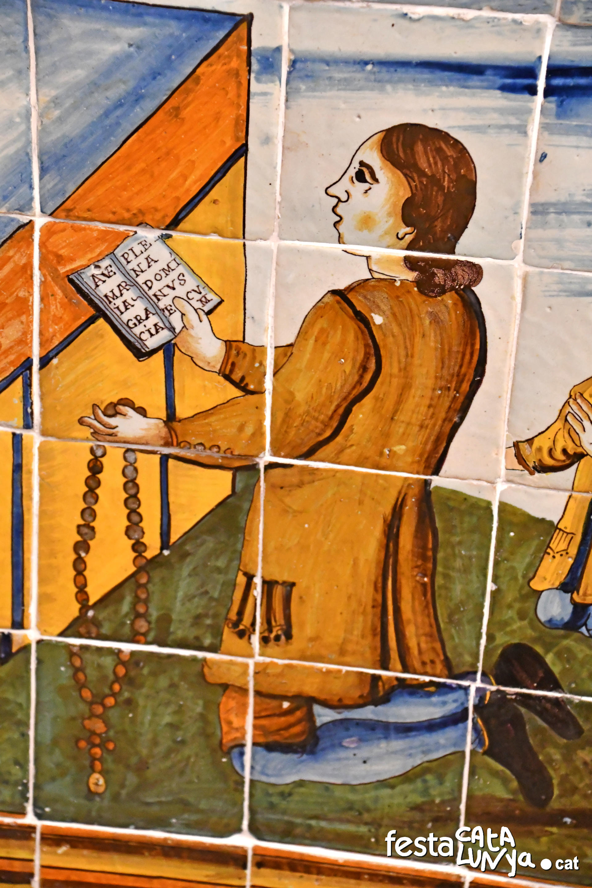 Quart - Murals de rajoles policromes de la capella del Roser de l'església de Sant Sadurní de Palol d'Onyar 