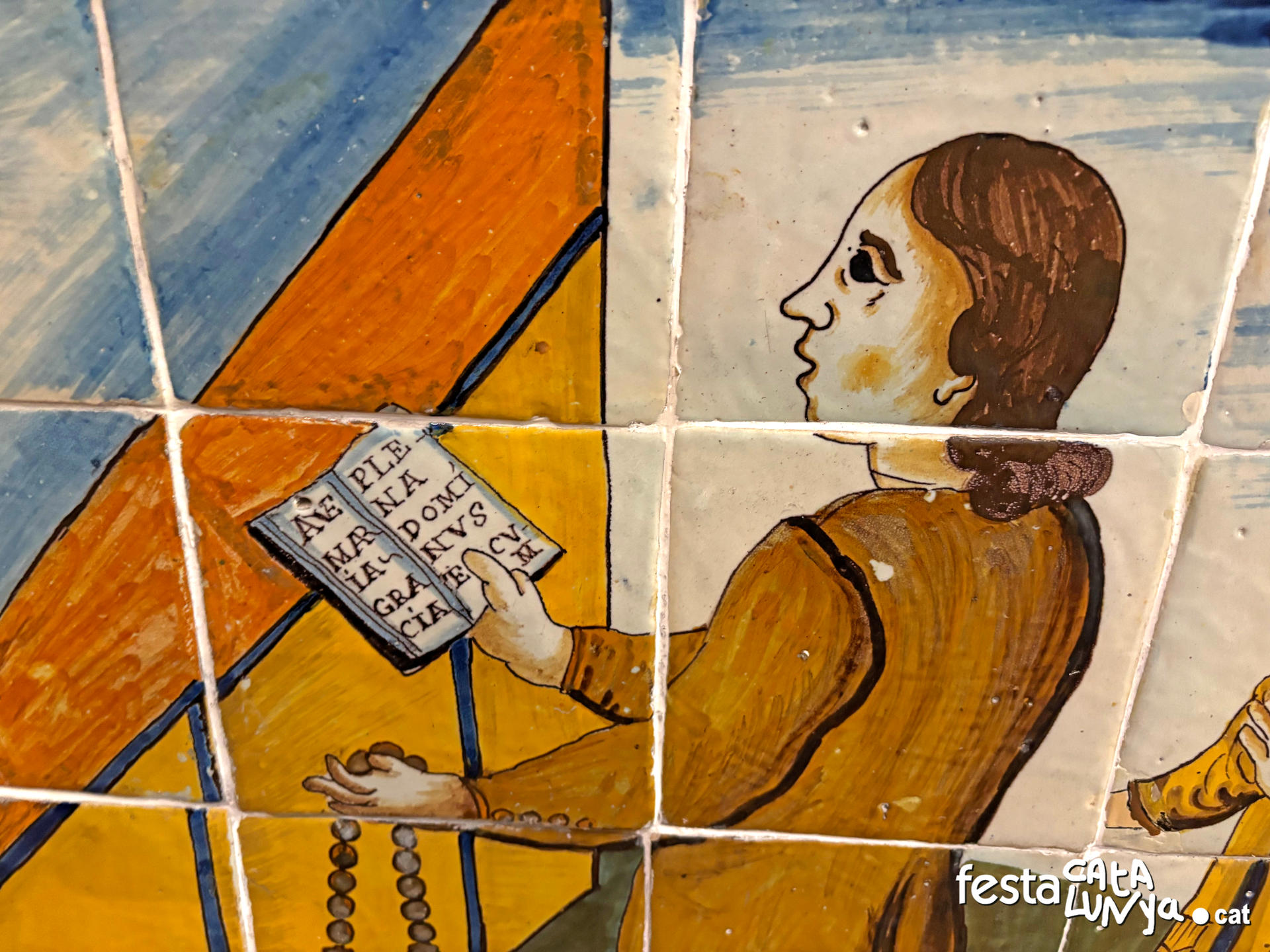 Quart - Murals de rajoles policromes de la capella del Roser de l'església de Sant Sadurní de Palol d'Onyar 