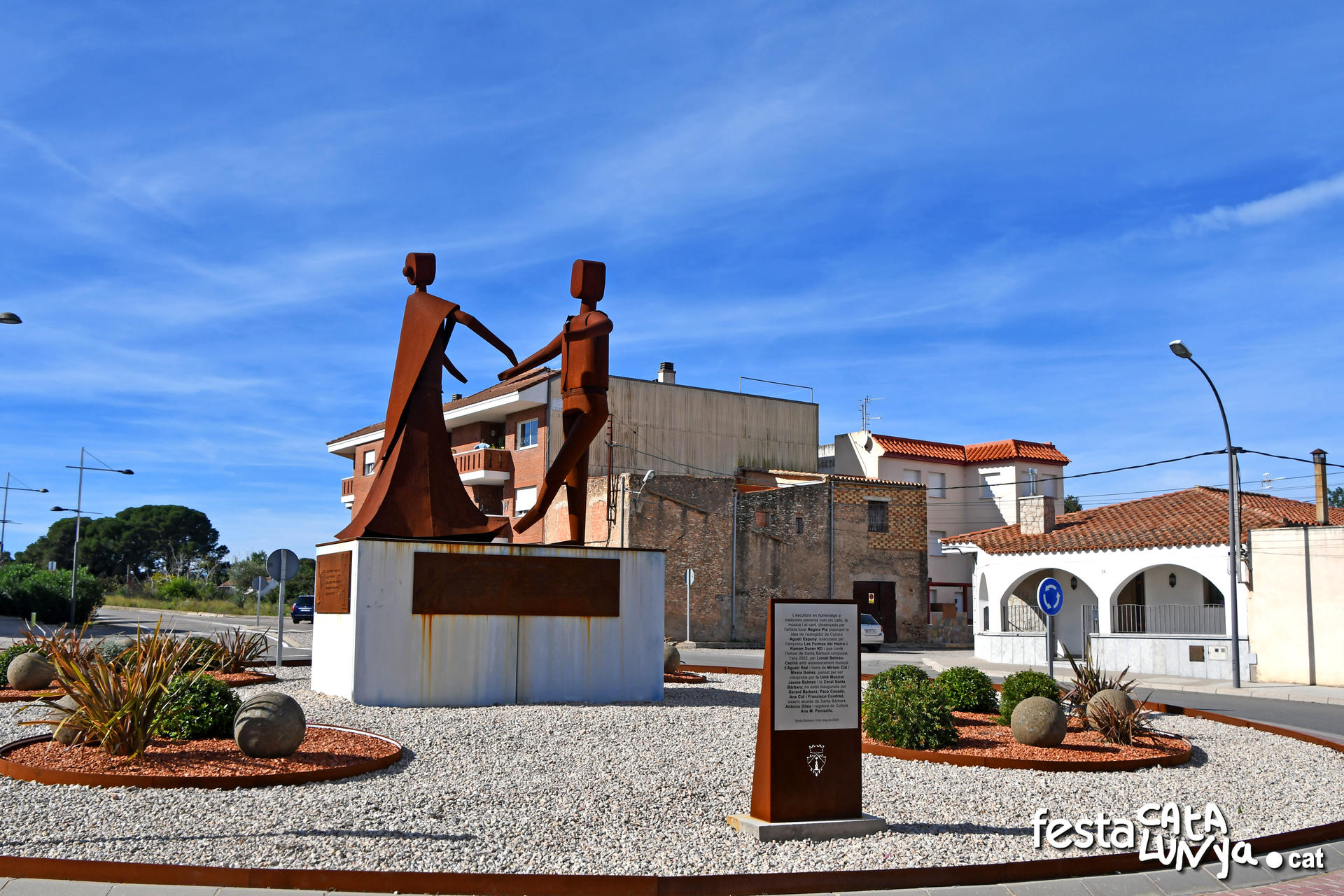Escultura Tradicions Planeres a Santa Bàrbara