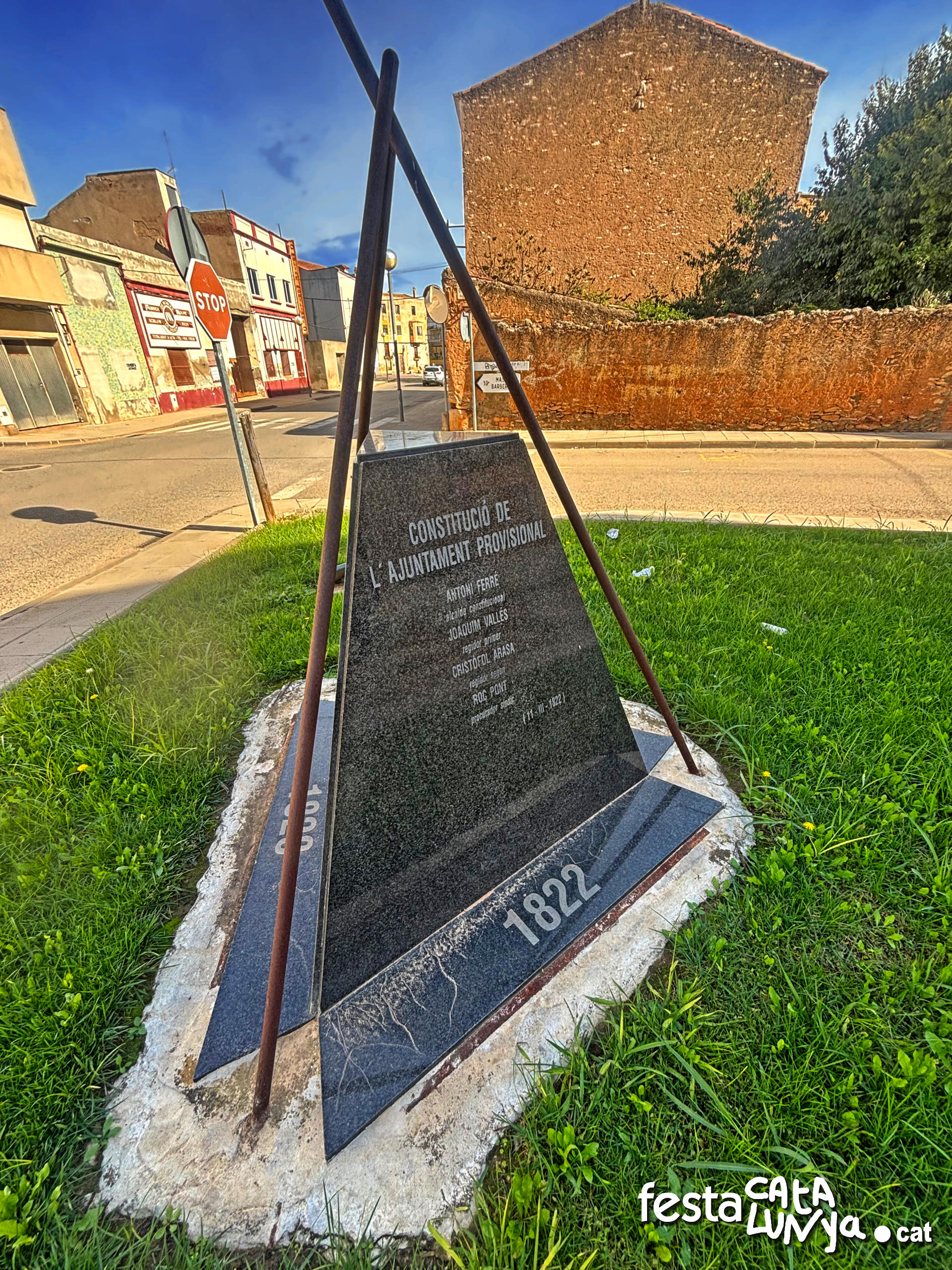 Santa Bàrbara - Monument al 175è aniversari de la independència