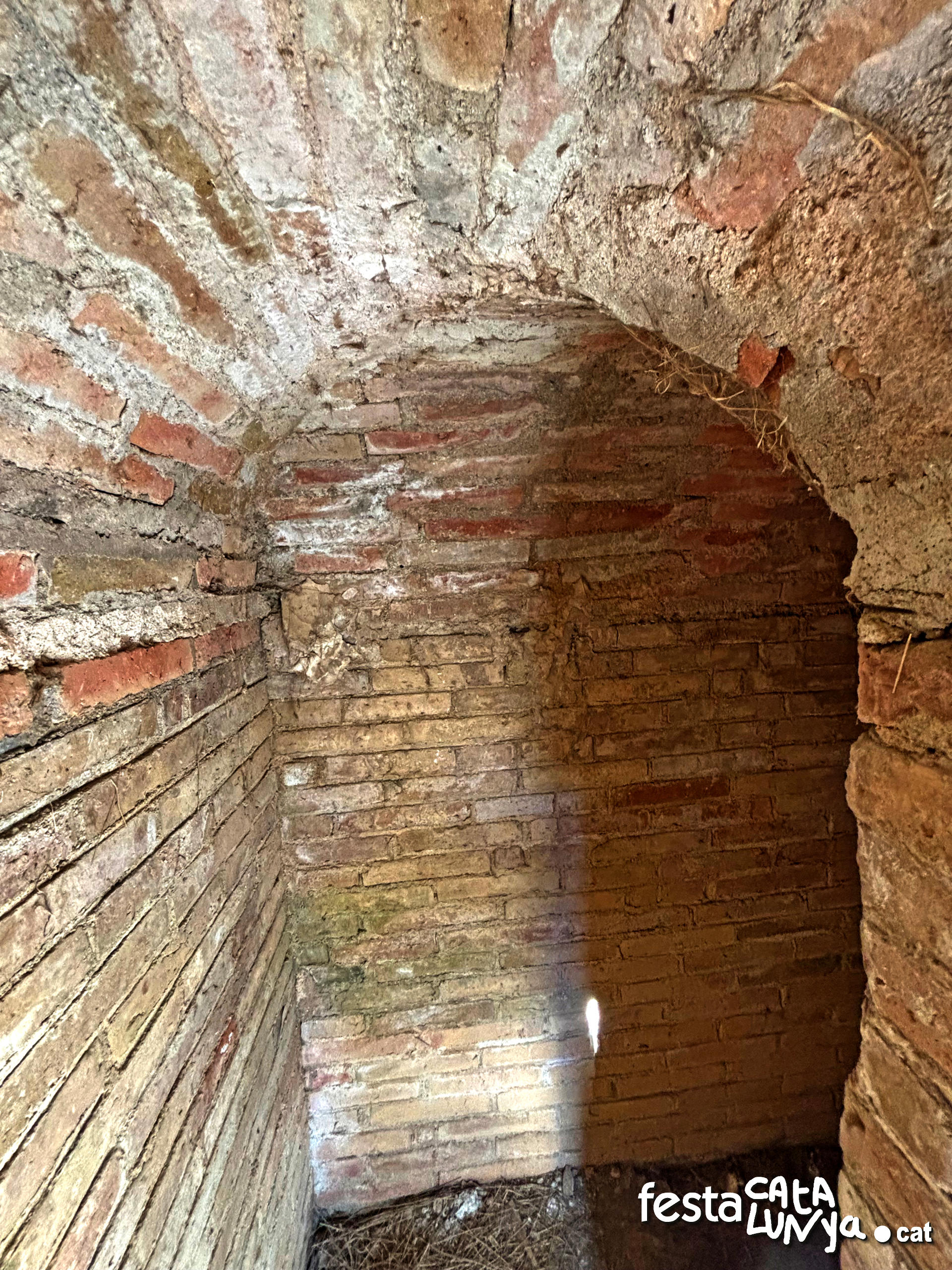 Balenyà - Refugi Can Moianès 2 de l'aeròdrom Balenyà-Tona de la guerra civil 