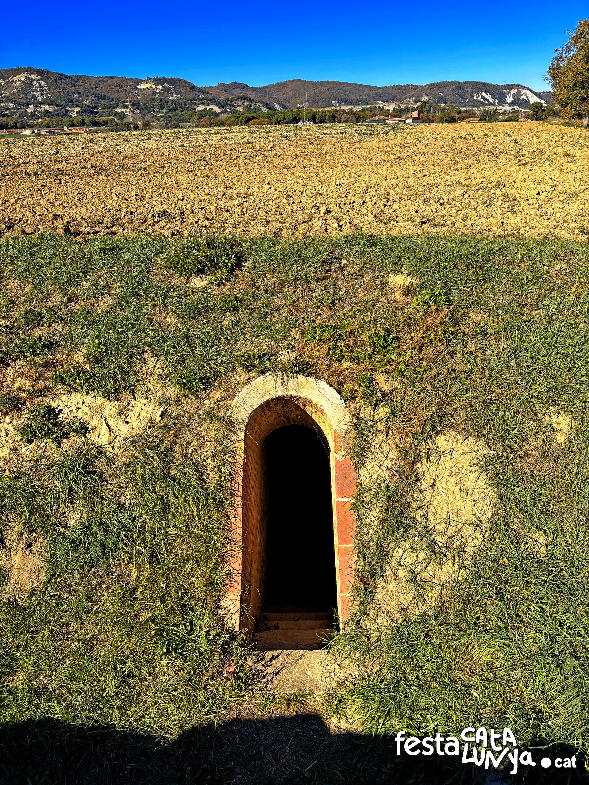 Balenyà - Refugi de Can Trabau 1 de l'aeròdrom Balenyà-Tona de la guerra civil 