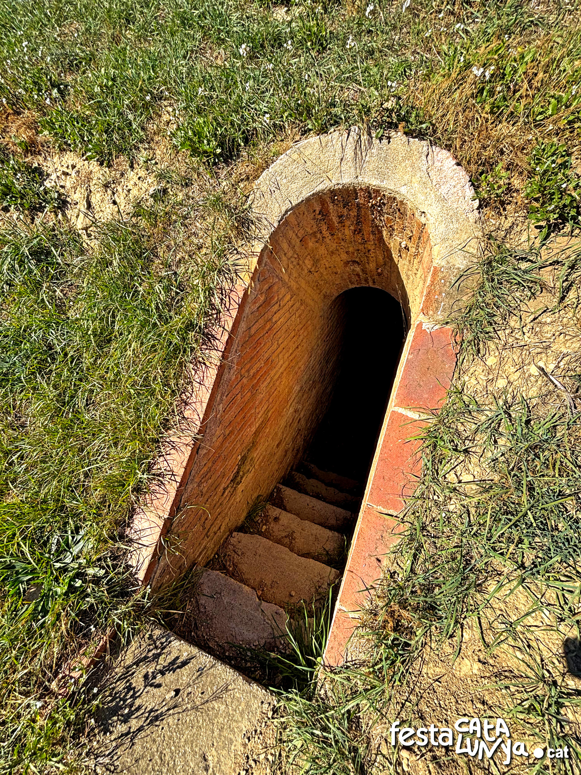 Balenyà - Refugi de Can Trabau 1 de l'aeròdrom Balenyà-Tona de la guerra civil 