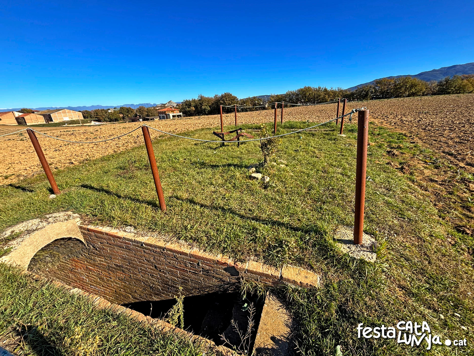 Balenyà - Refugi de Can Trabau 2 de l'aeròdrom Balenyà-Tona de la guerra civil 