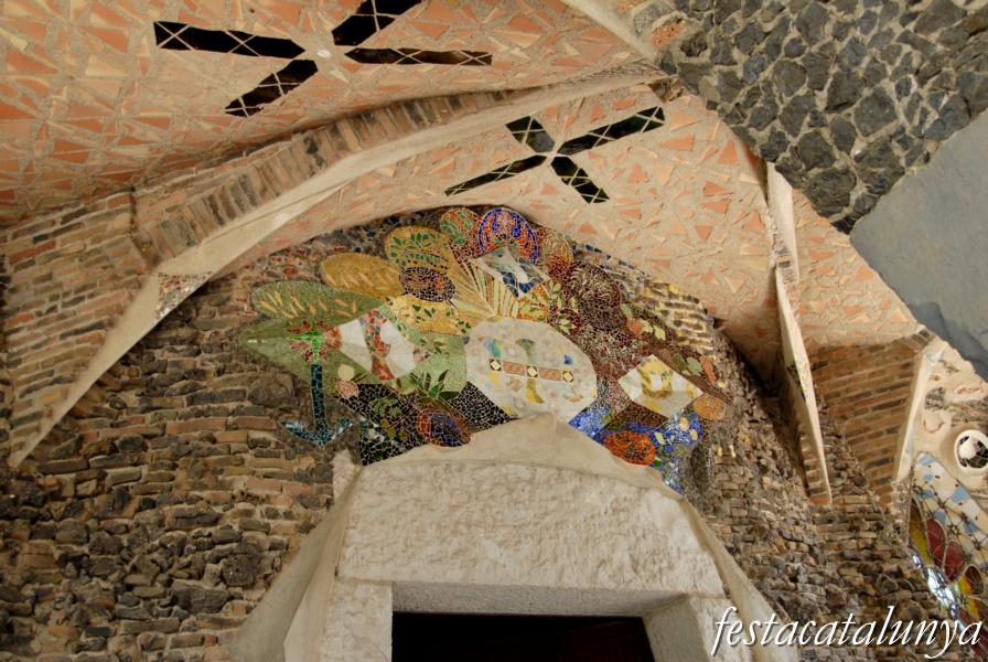 Santa Coloma de Cervelló - Cripta de la Colònia Güell