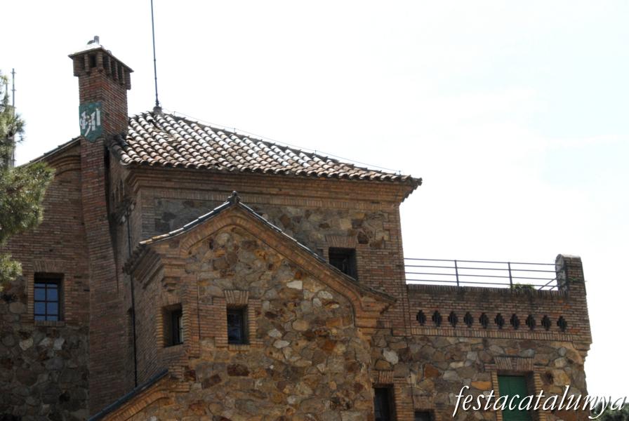 Santa Coloma de Cervelló - Casa del mestre de la Colònia Güell