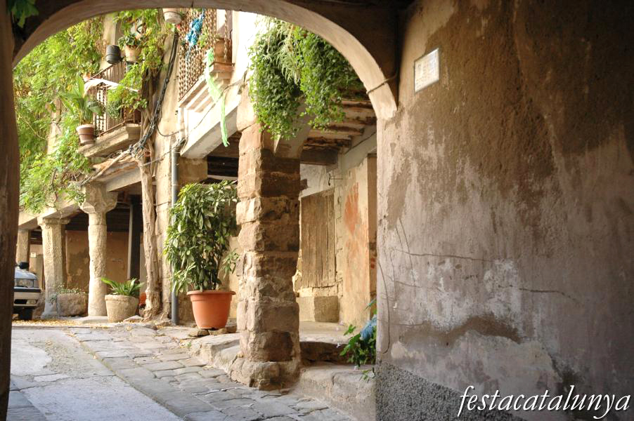 Torà - Plaça de l’Església
