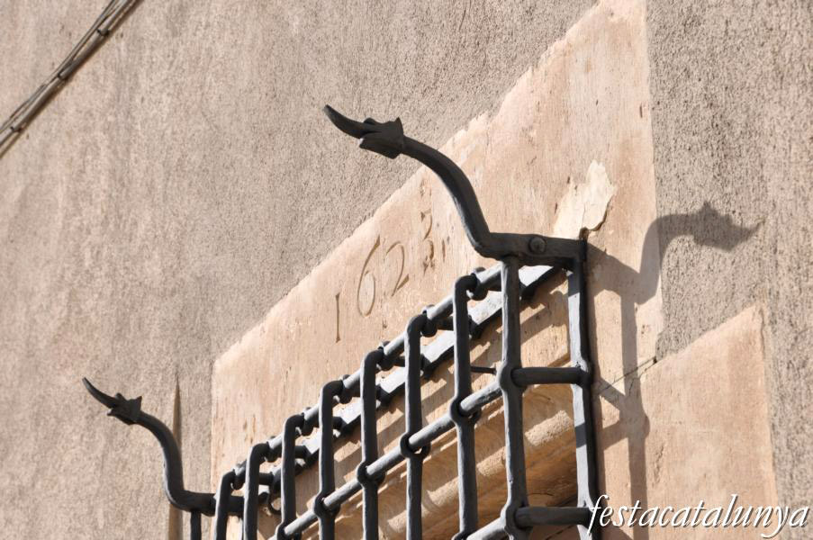 Carrer Poeta Cabanyes i carrer de les Eres de la Granada ***