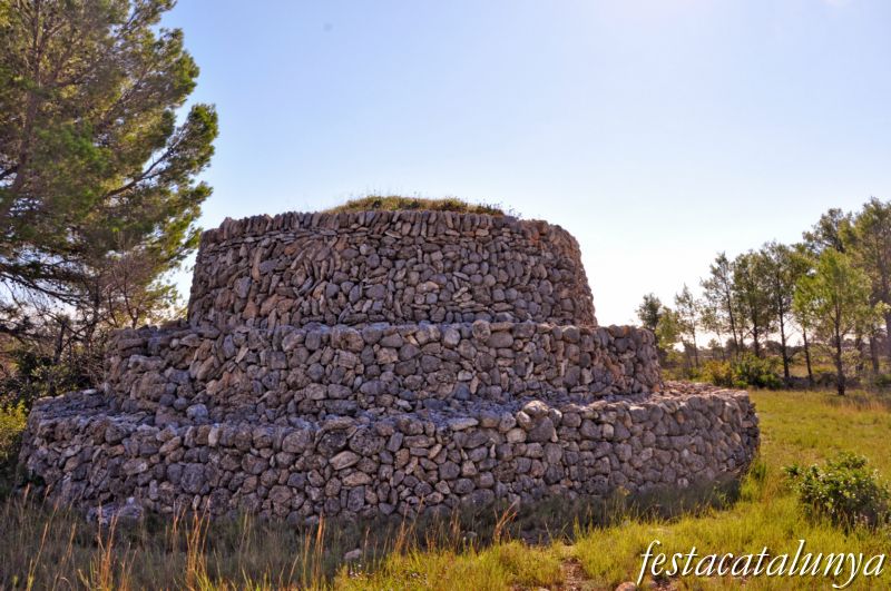 Mont-roig del Camp - Barraques de pedra seca (Barraca de Jaume de la Cota)