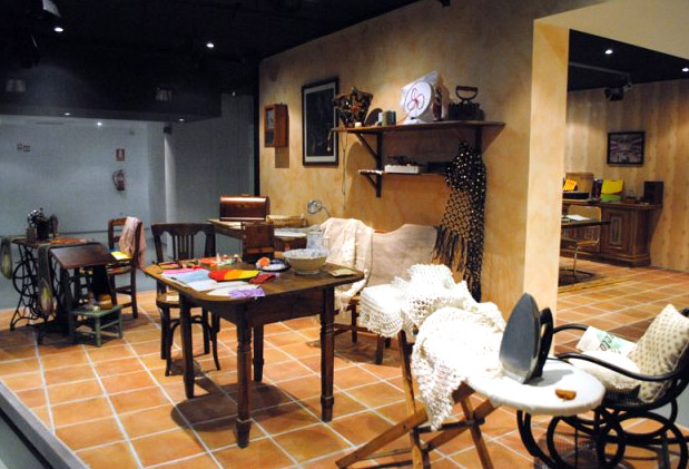 Mollerussa - Museu Vestits de Paper
