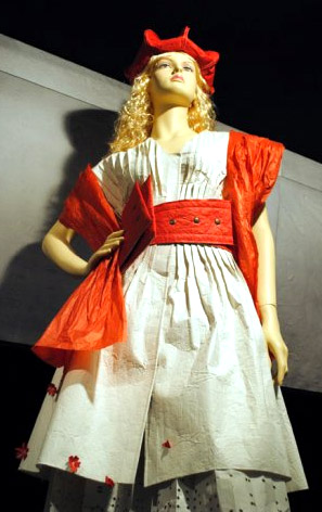 Mollerussa - Museu Vestits de Paper