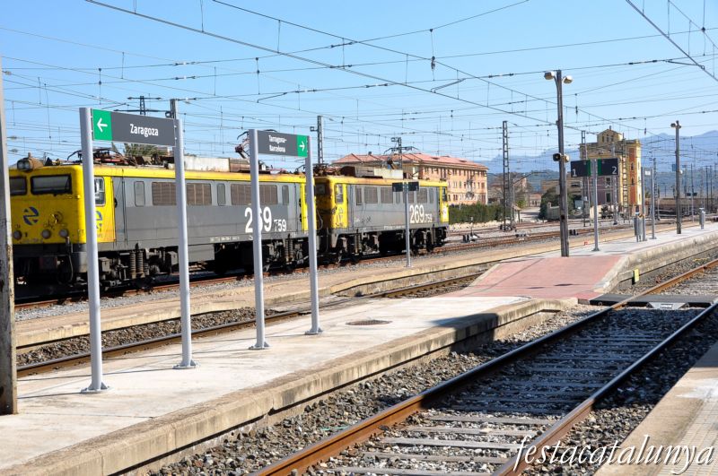 Móra la Nova - Instal·lacions ferroviàries