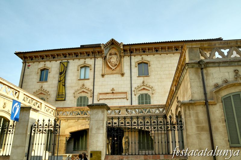 Olot - Museu dels Sants a la casa Vayreda d’Olot