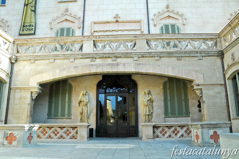 Olot - Museu dels Sants a la casa Vayreda d’Olot