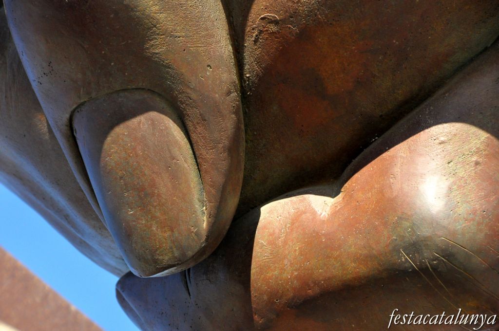 Almenar - Escultura Amor
