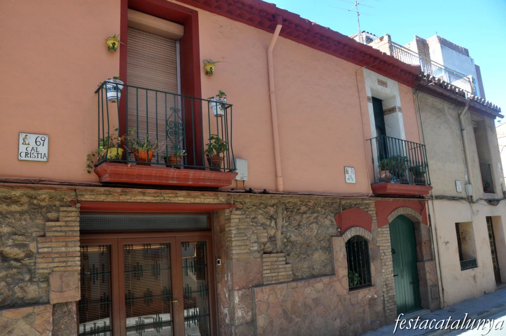 Sant Vicenç dels Horts - Carrer Barcelona (Cal Cristià, cal Pita i cal Gil)