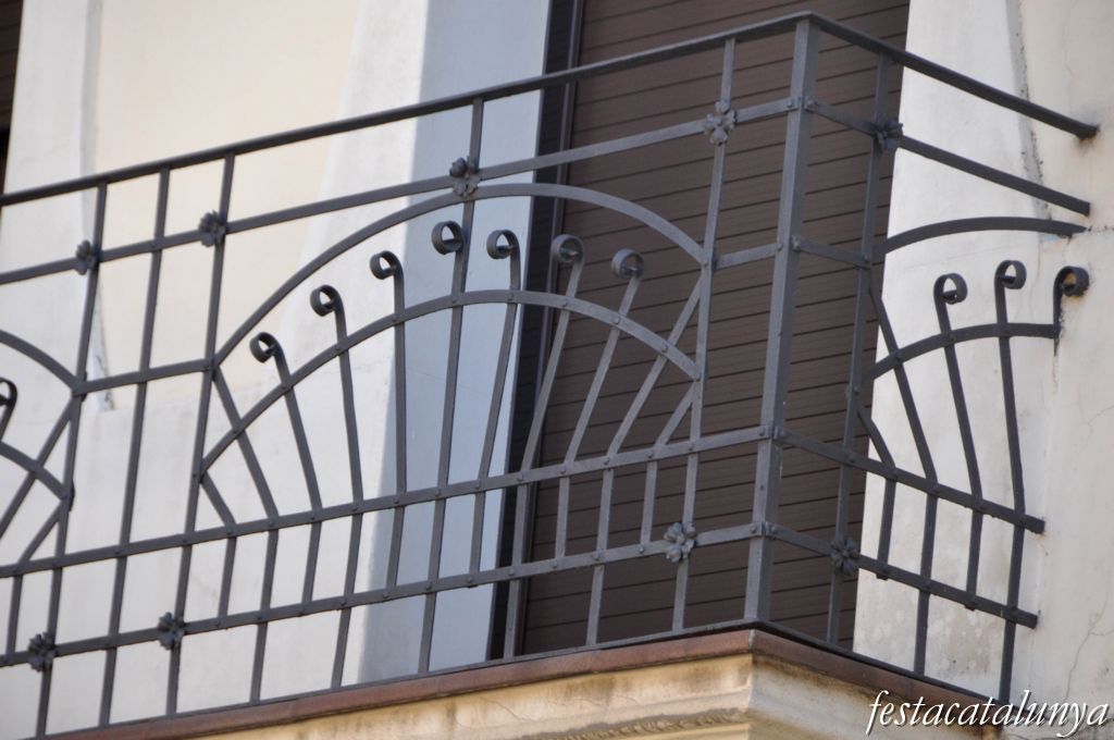 Sant Vicenç dels Horts - Carrer Rafael Casanova (Cases Farrés)