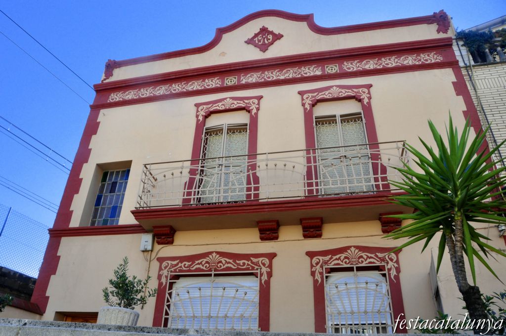 Sant Vicenç dels Horts - Carrer Rafael Casanova (Cases inicis segle XX)