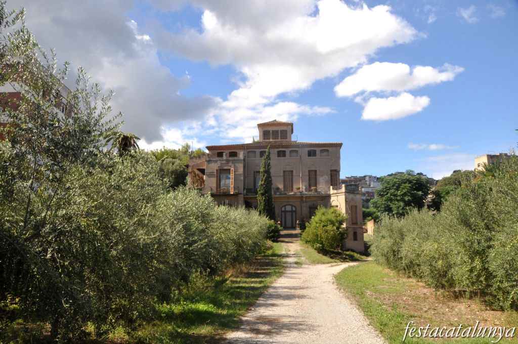Sant Vicenç dels Horts - Carrer Torras i Bages i entorn (Cal Reverter)