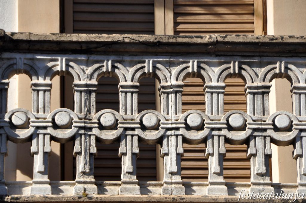 Sant Vicenç dels Horts - Carrer Mossèn J. Verdaguer (Casa Companys Xandri)